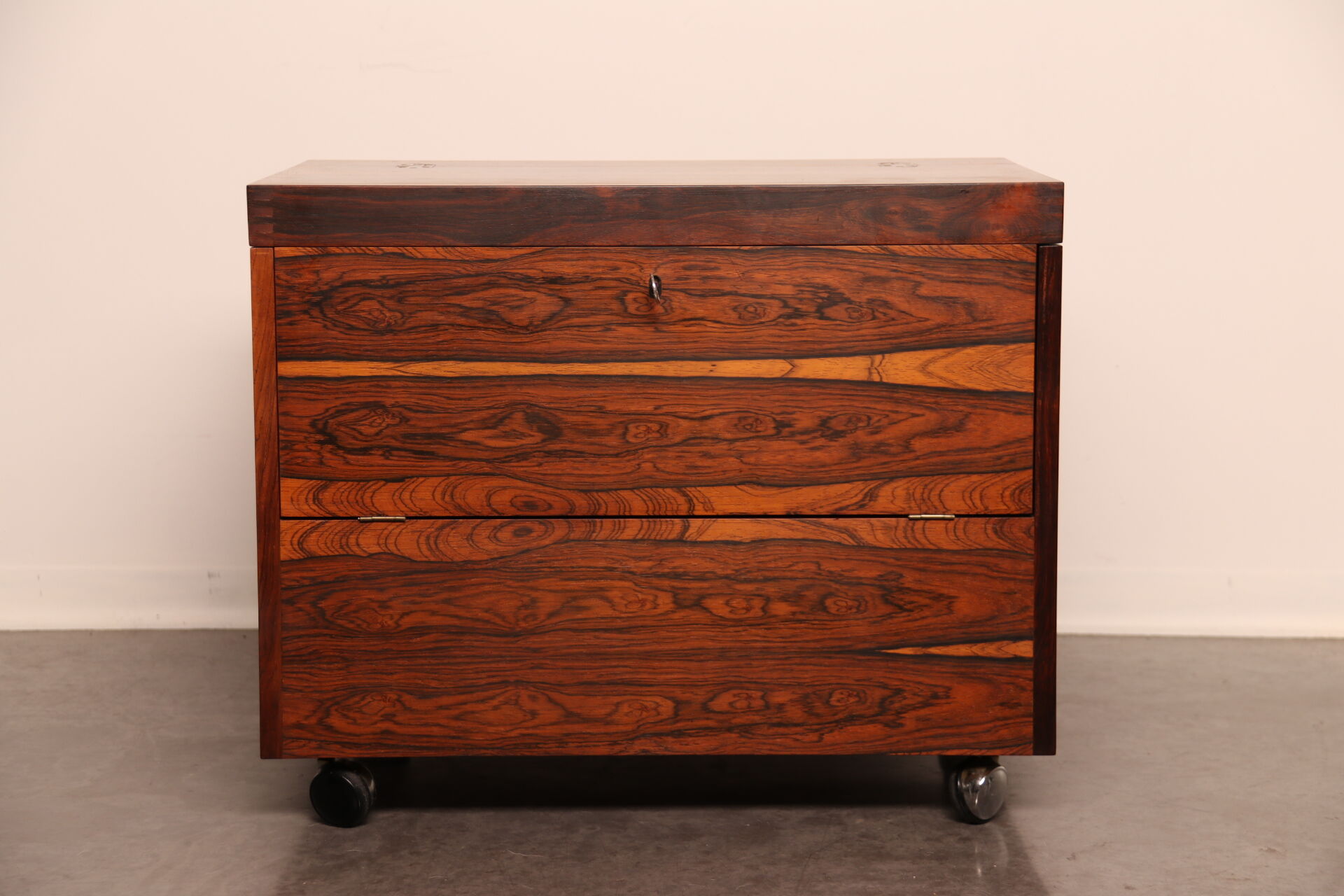 Cube bar in rio-rosewood  designed by Rolf Hesland  for Bruksbo Tegnekontor - Norway - 1960's