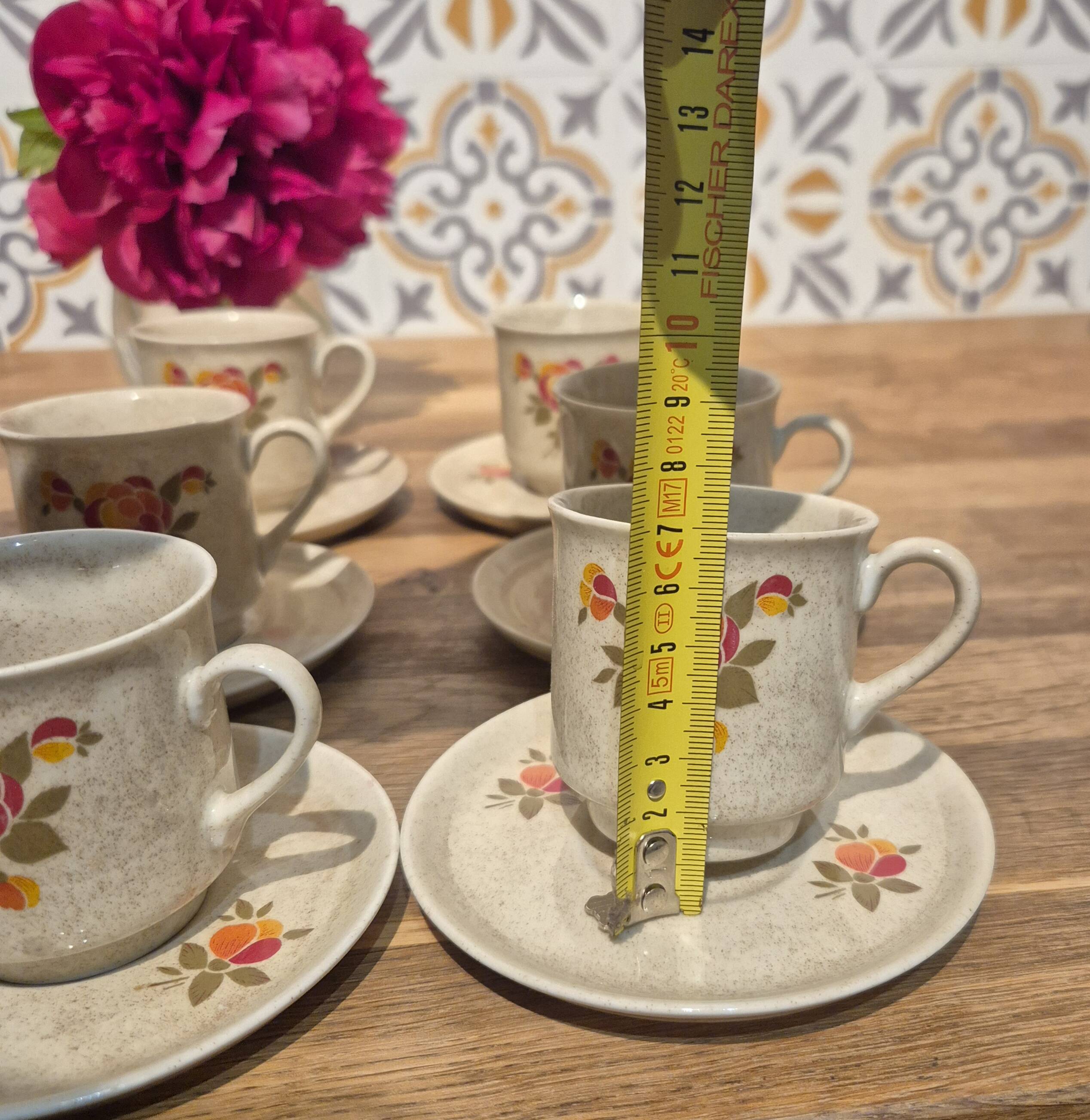 Vintage cups and saucers - set of 6