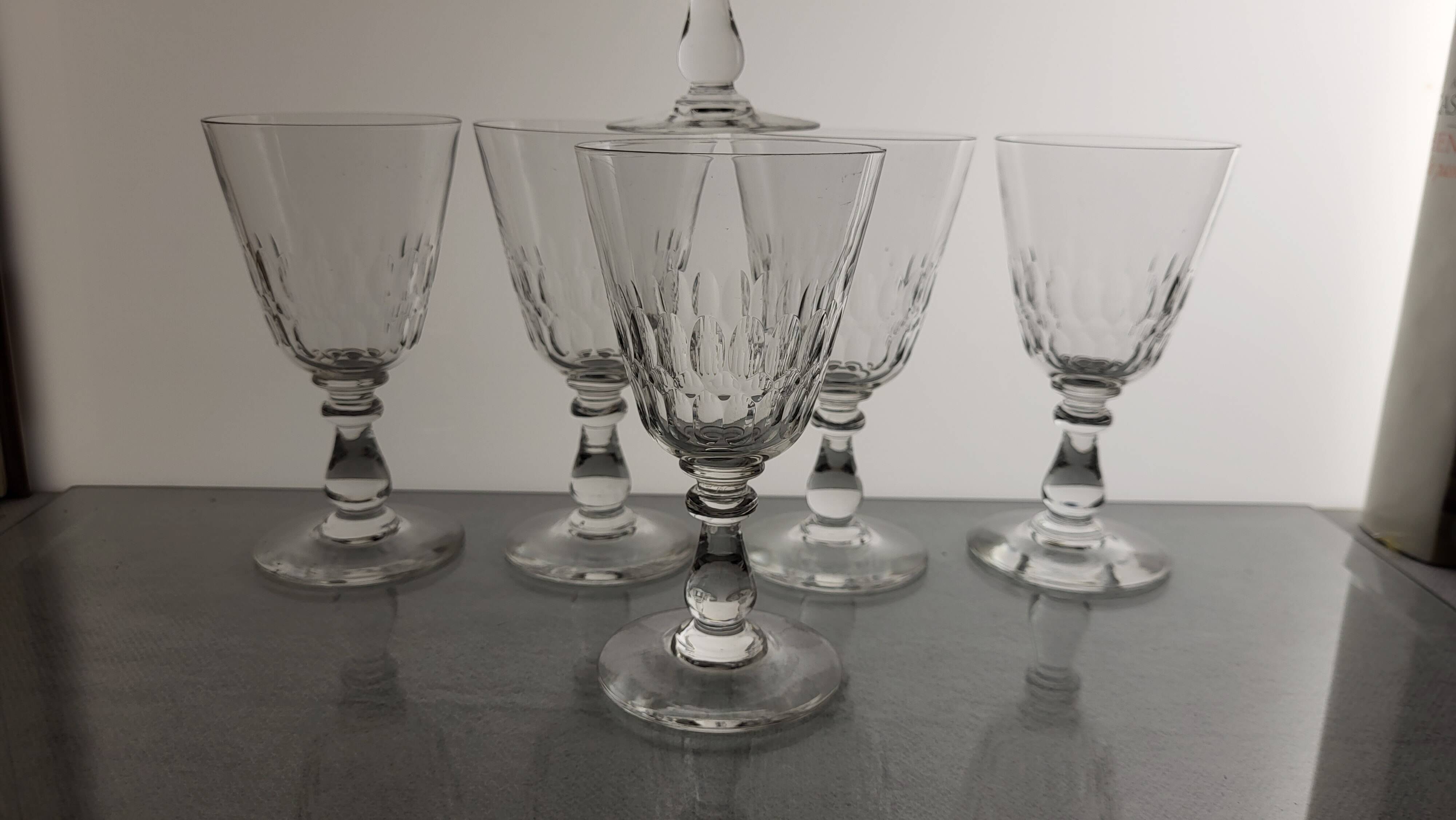 6 crystal wine glasses