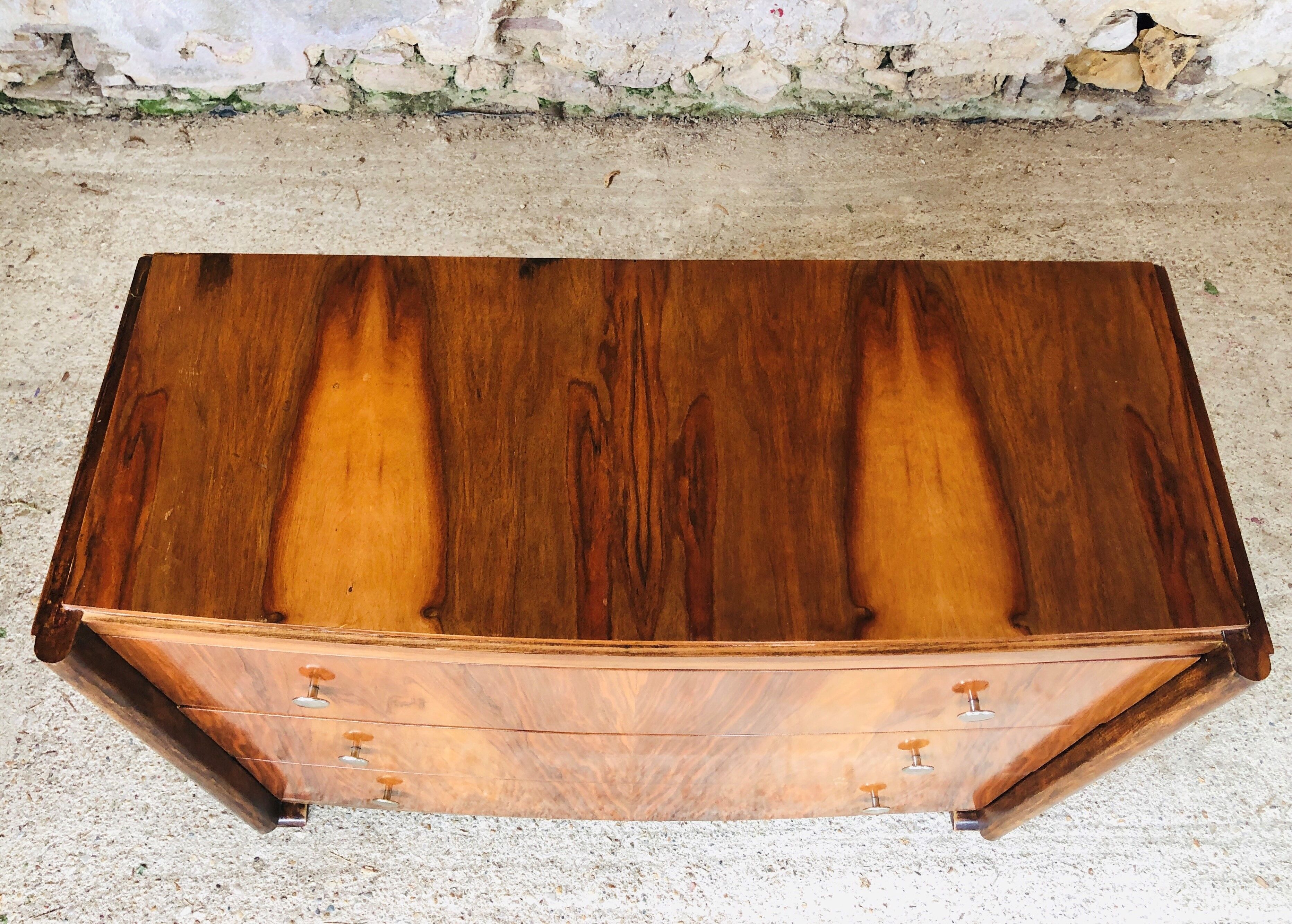 Art Deco chest of drawers in flambé walnut veneer circa 30's/ 40's