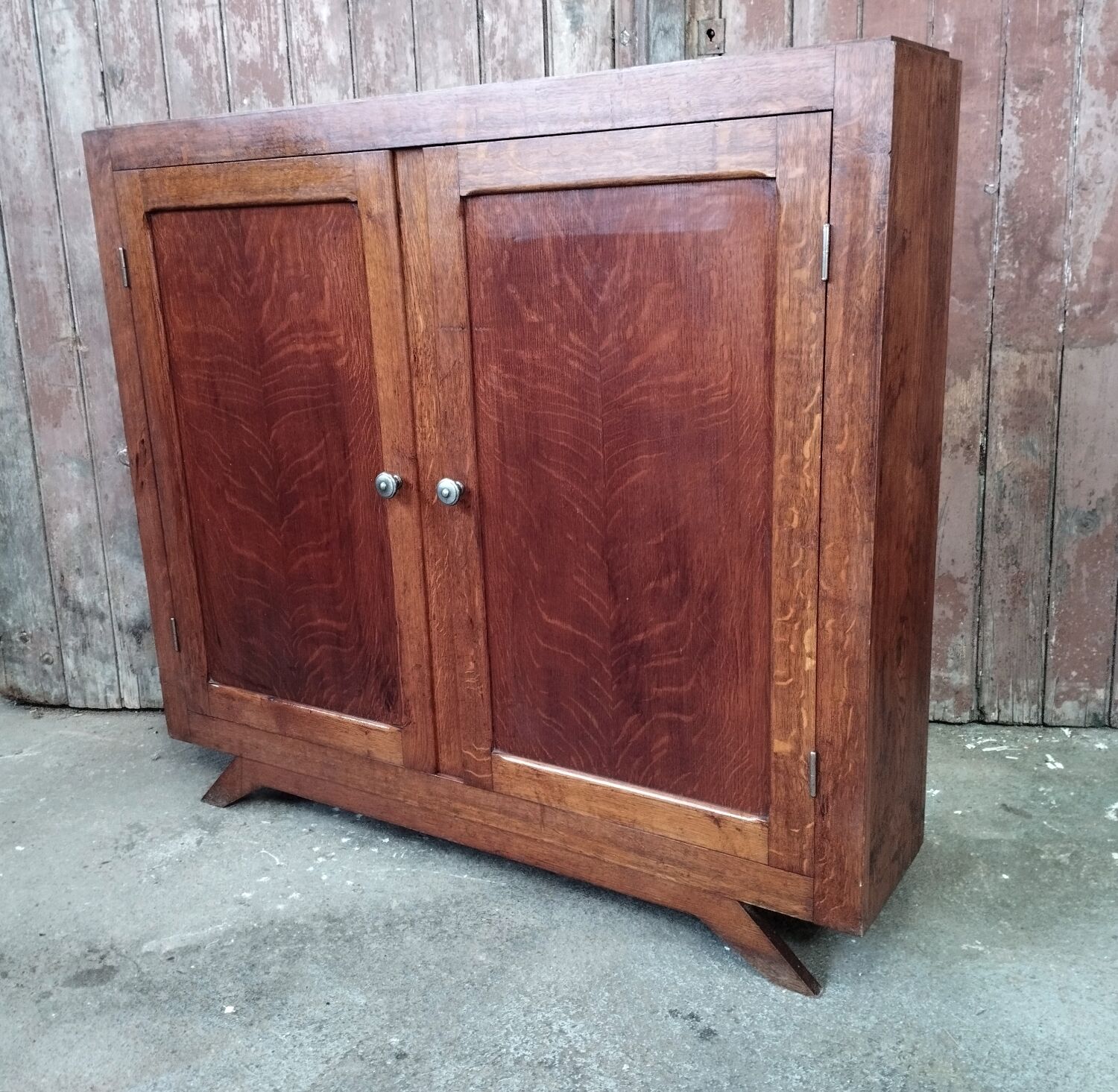 Vintage console sideboard with compass feet