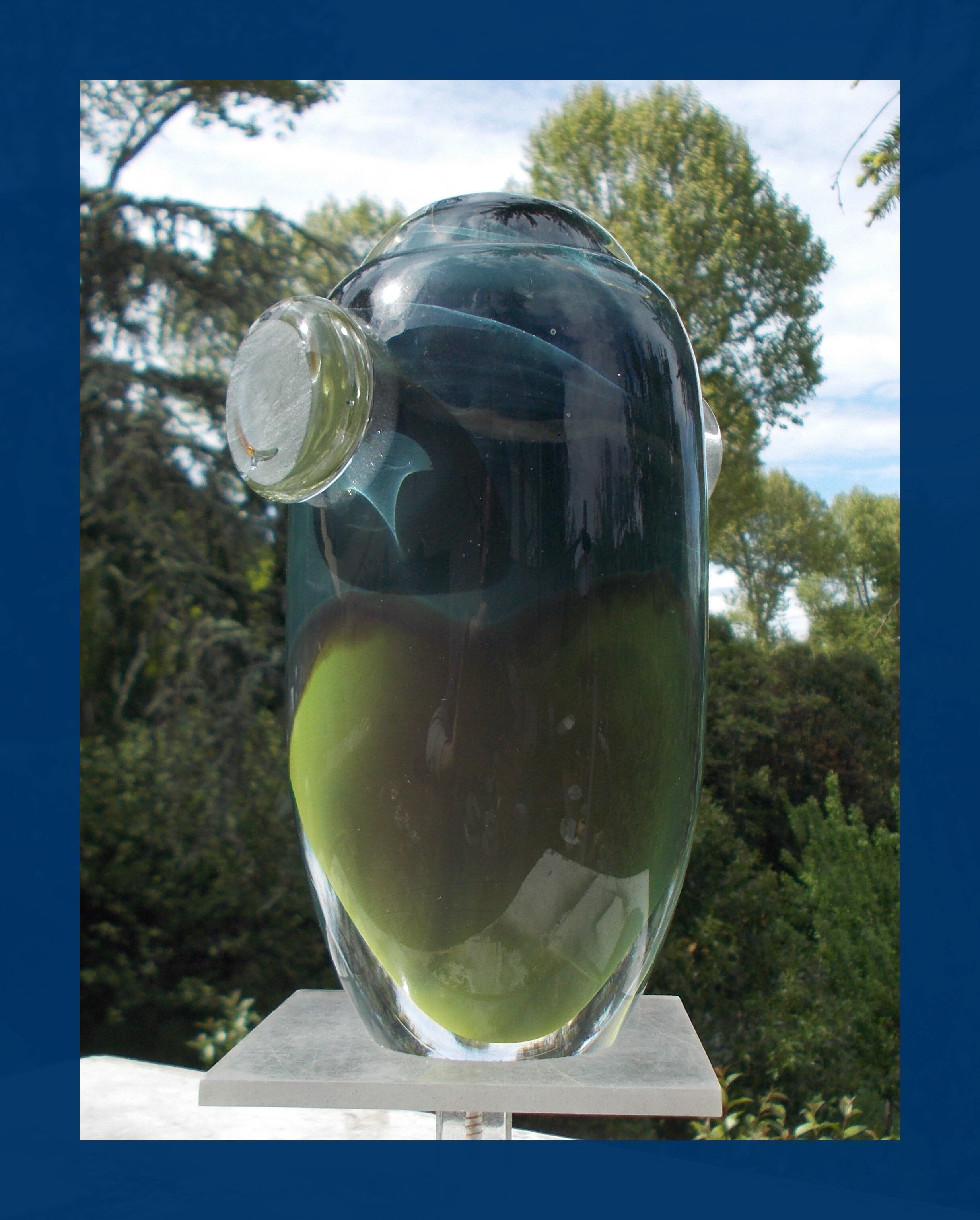 Glassware art vase unsigned handcrafted work