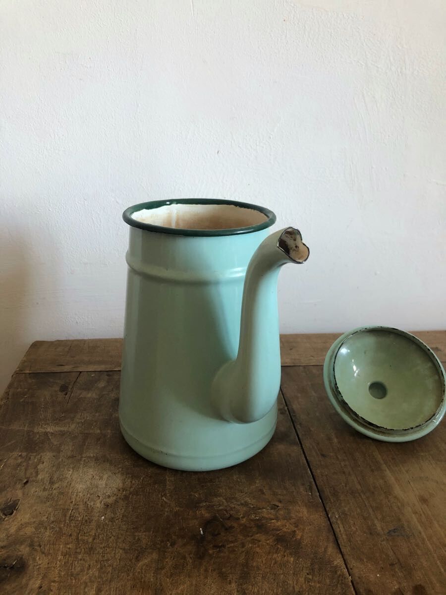 Cafetiere emailee