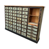 Ancien meuble d’atelier