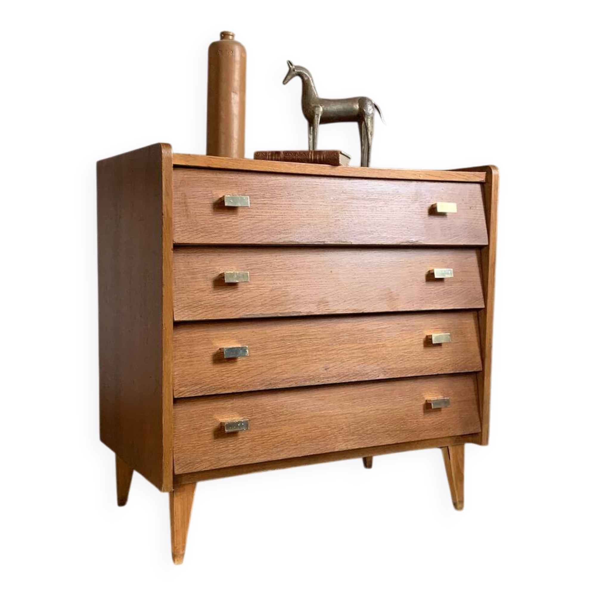 Vintage oak chest of drawers with 4 drawers