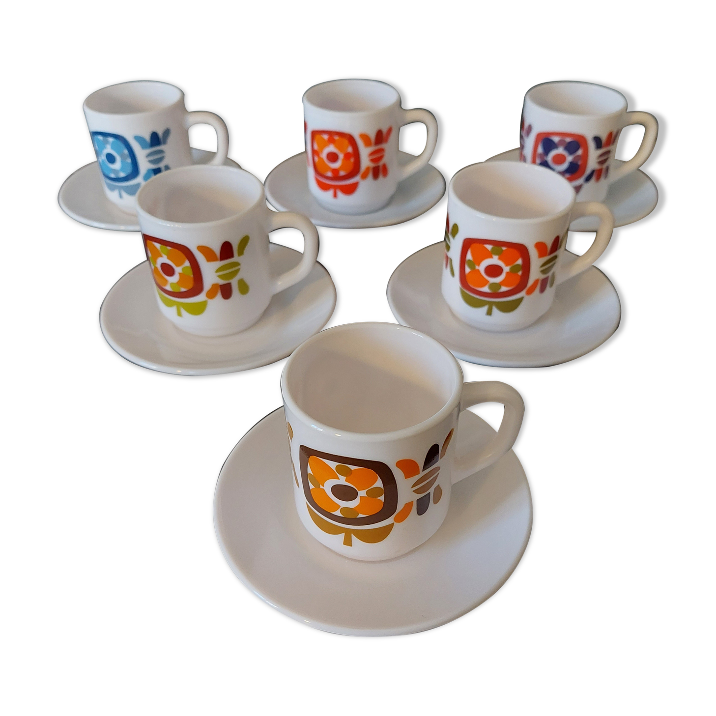Set of 6 mini mobile cups with vintage undercups