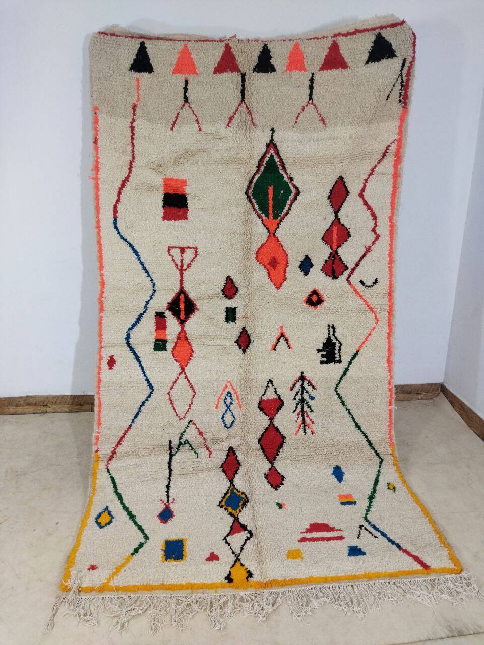 Handmade Moroccan Berber Rug 278 X 152 CM