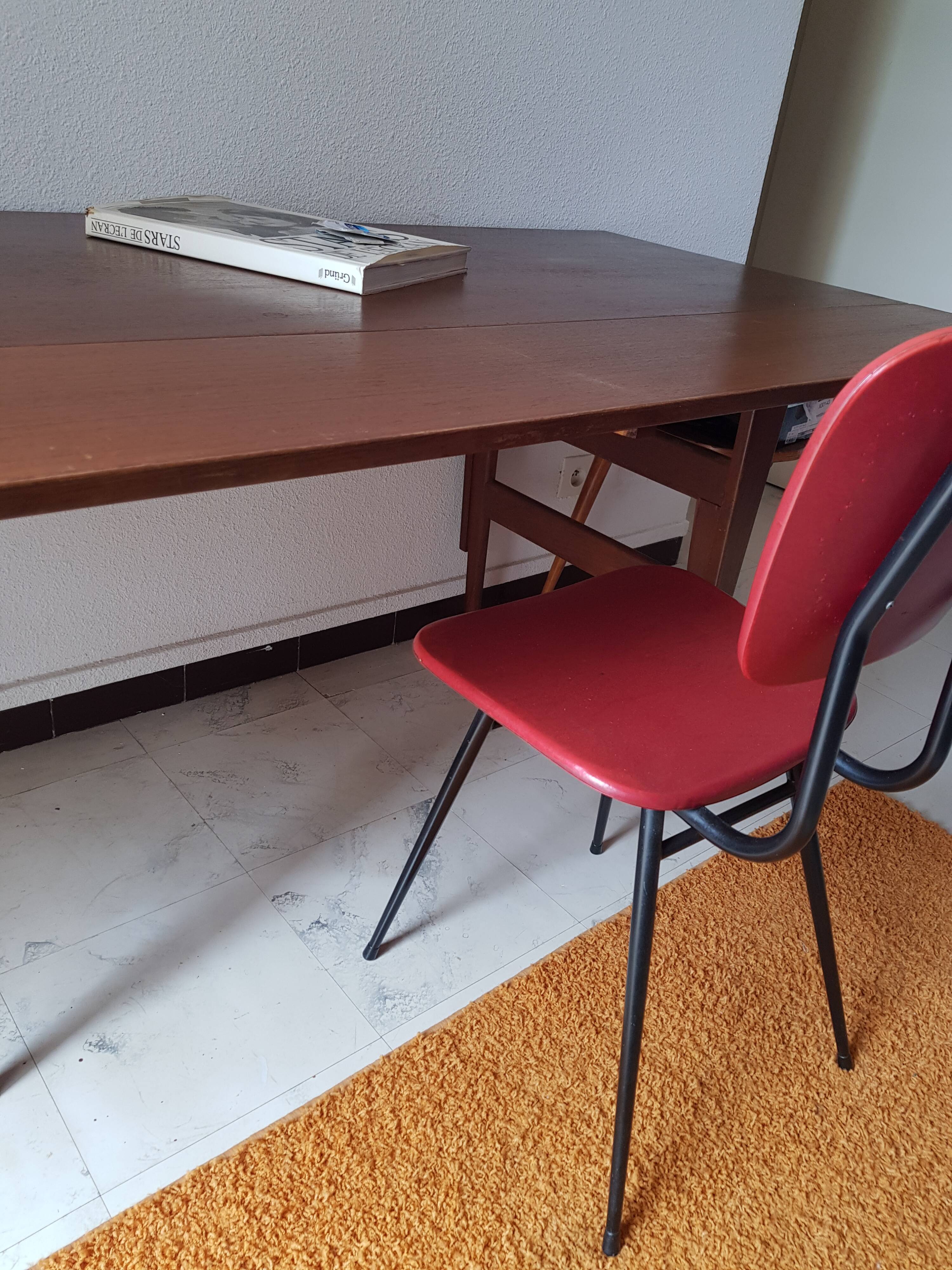 Scandinavian table convertible liftable in teak
