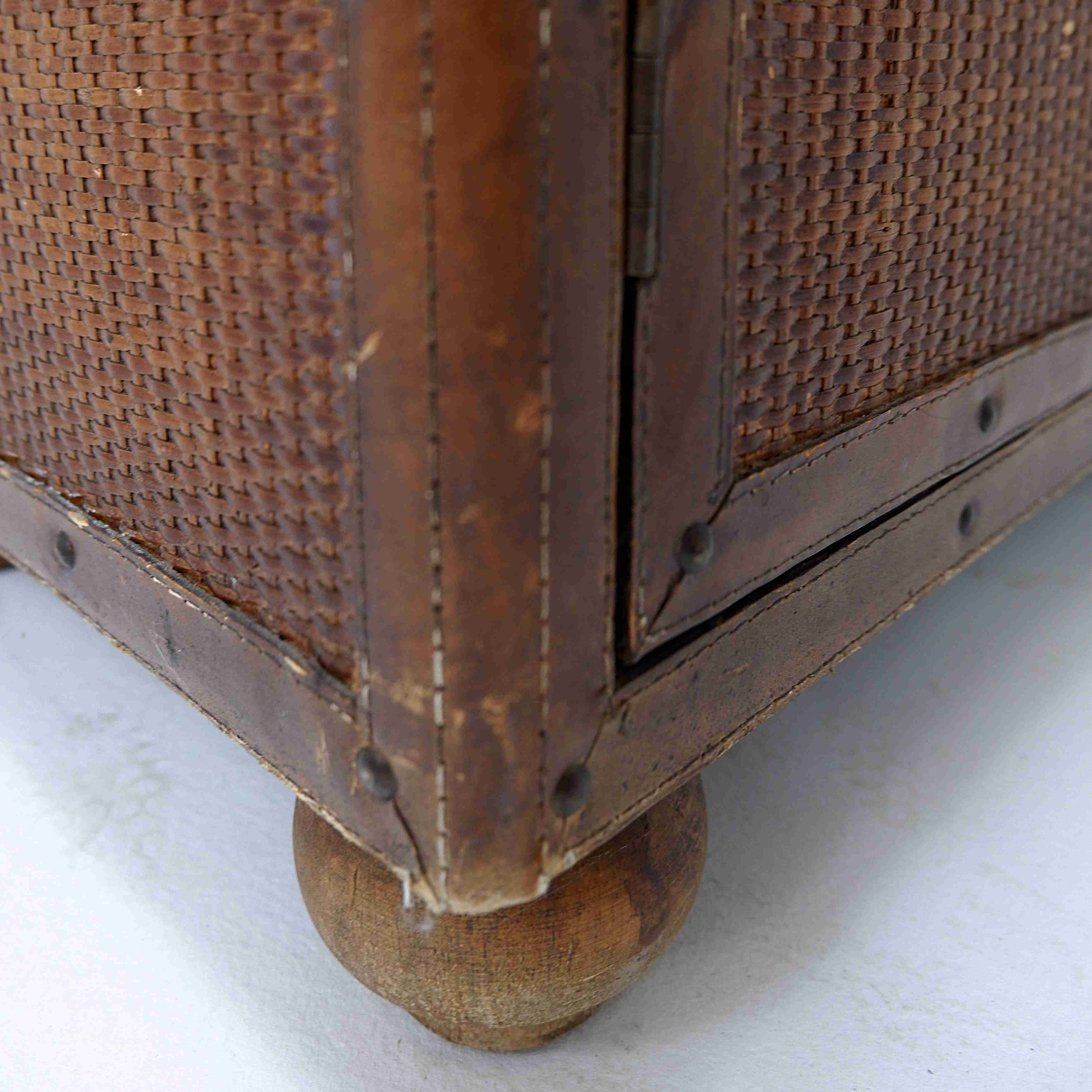 Vintage rattan and leather sideboard - 2 doors - ball feet chest