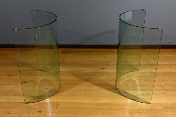 Table Ovale en Verre, attribuée à la maison Fiam, Italie – 1980