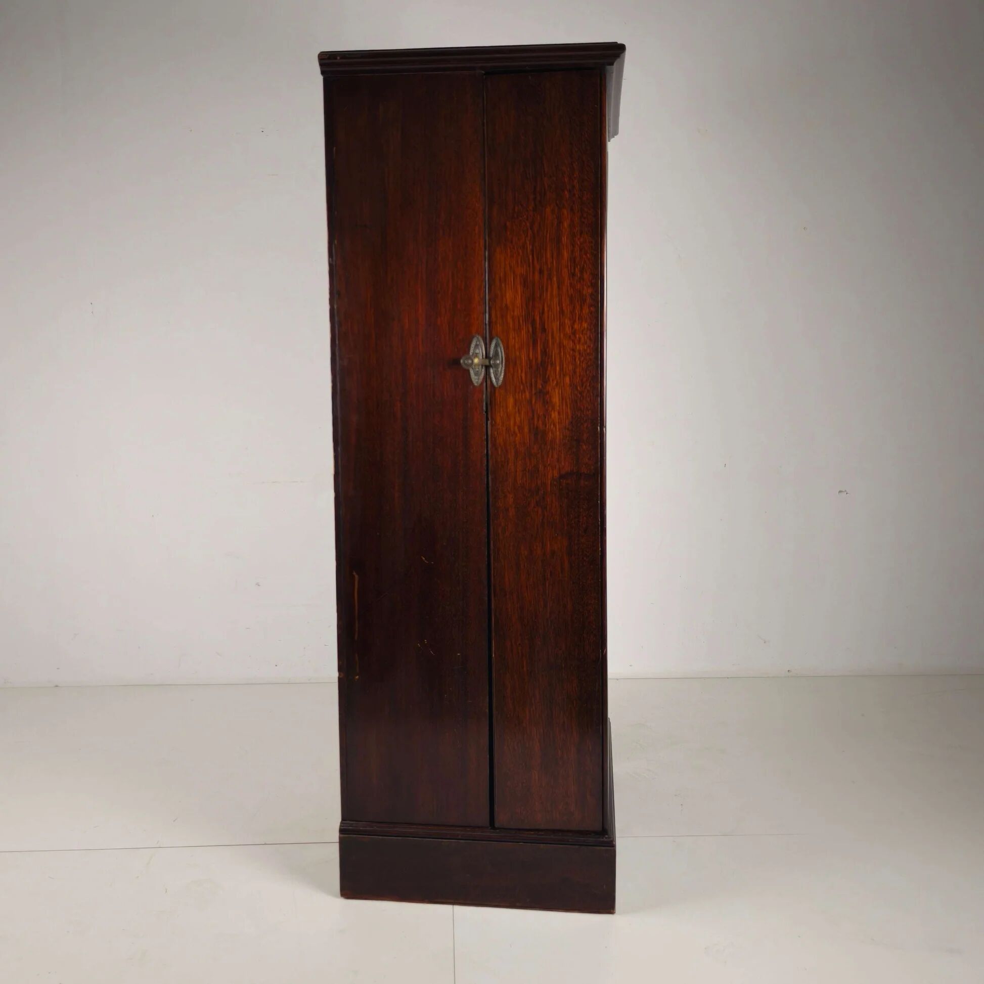Compactom c.1920 ship gentleman’s wardrobe – model ZA G227