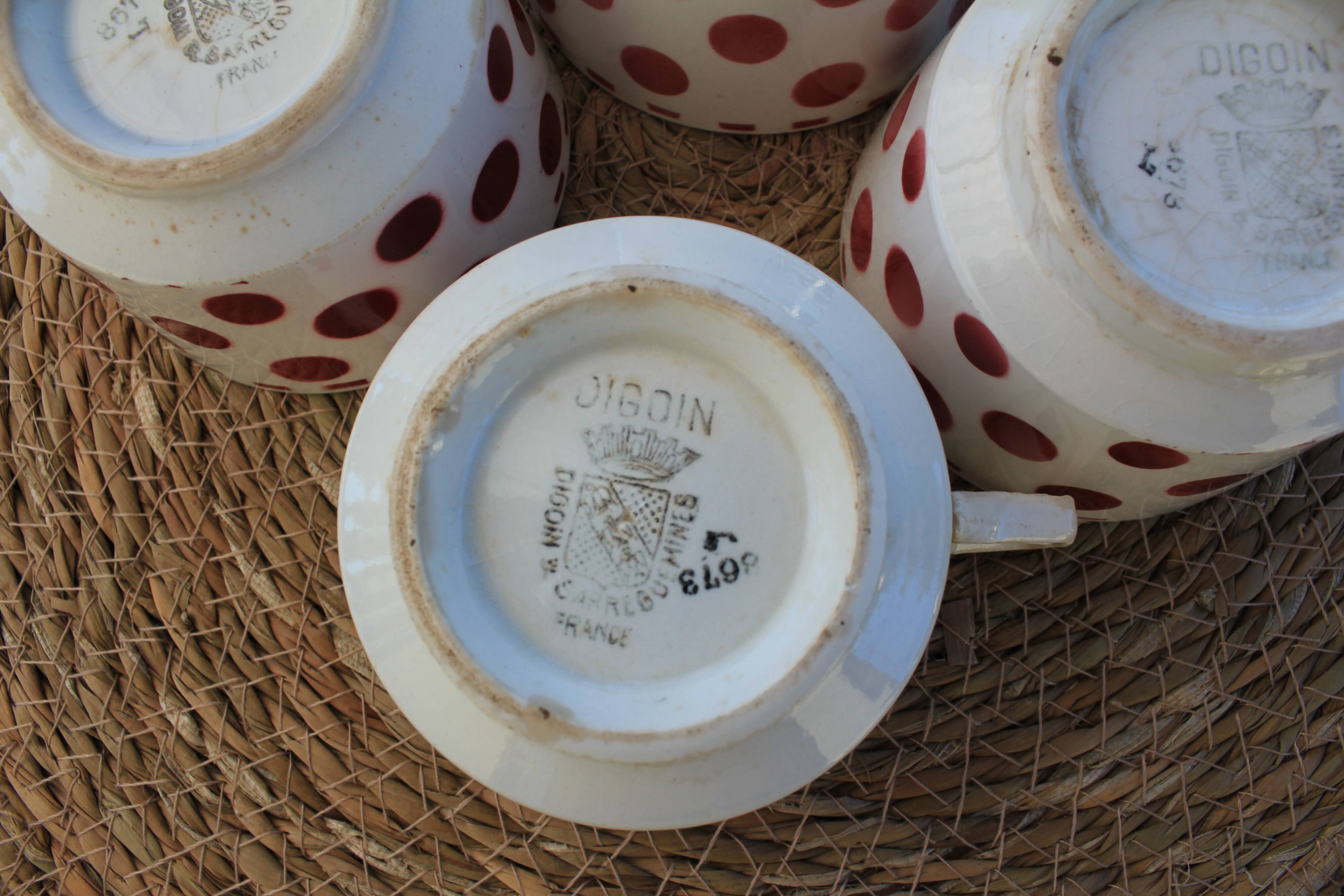 Set of 4 burgundy polka dot coffee cups Digoin Sarreguemines