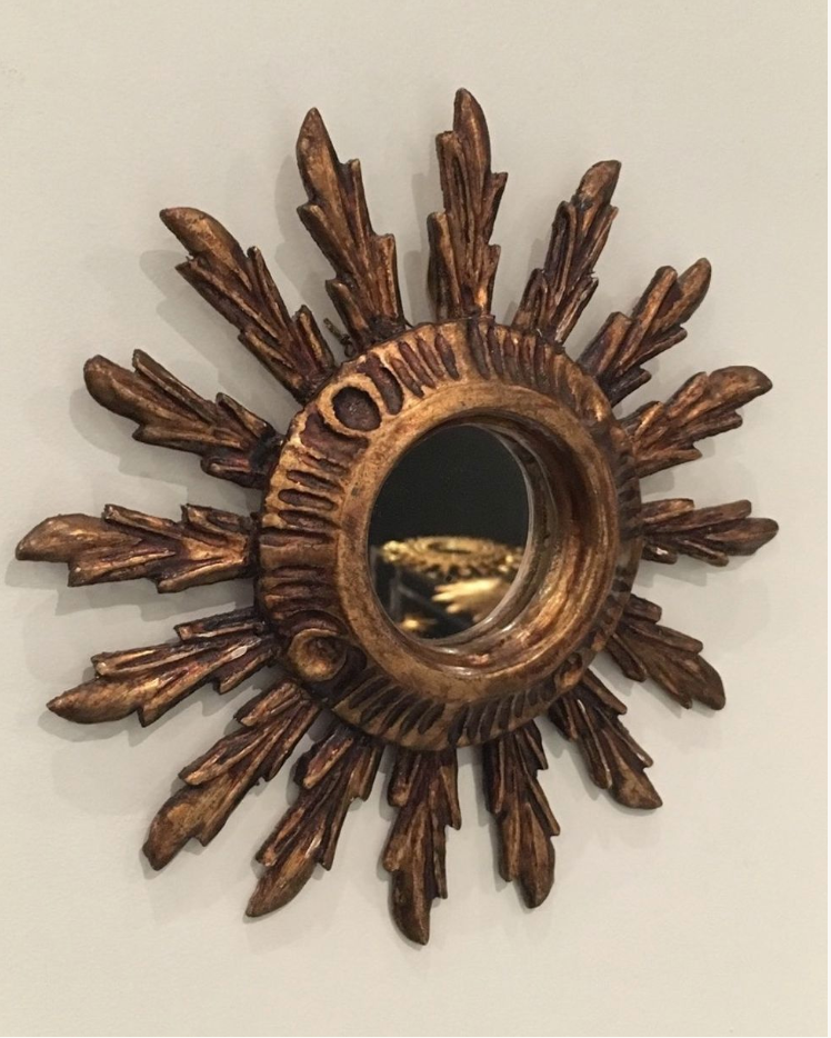 Miroir soleil en bois doré français 70s