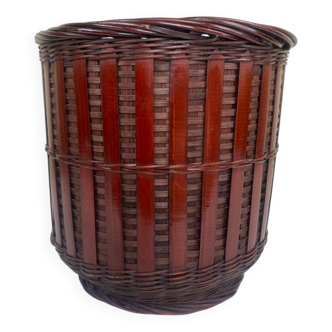 Wicker flowerpot