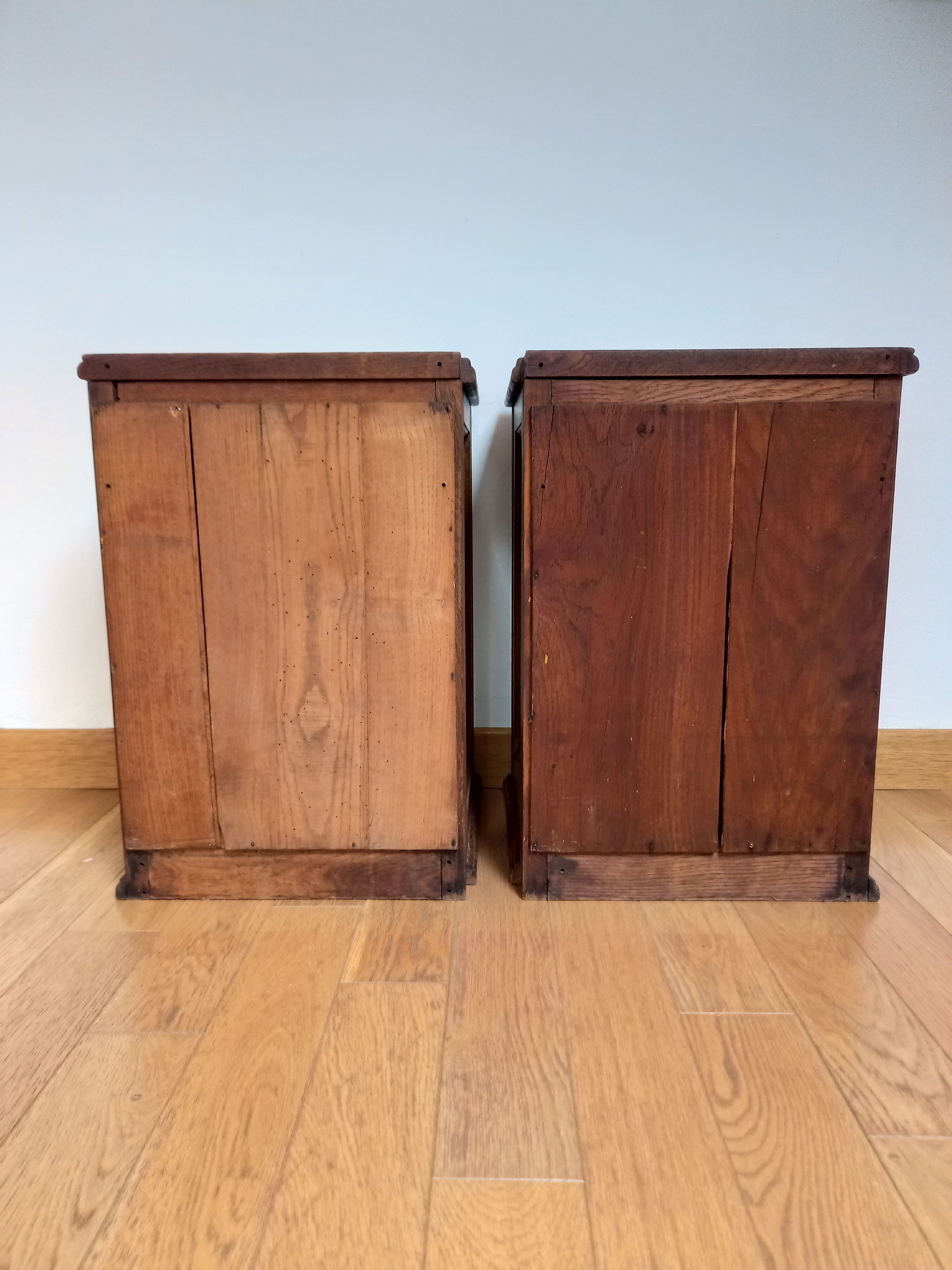 Lot de 2 vitrines
