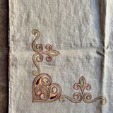 Nappe en chanvre brodé et 12 serviettes de table