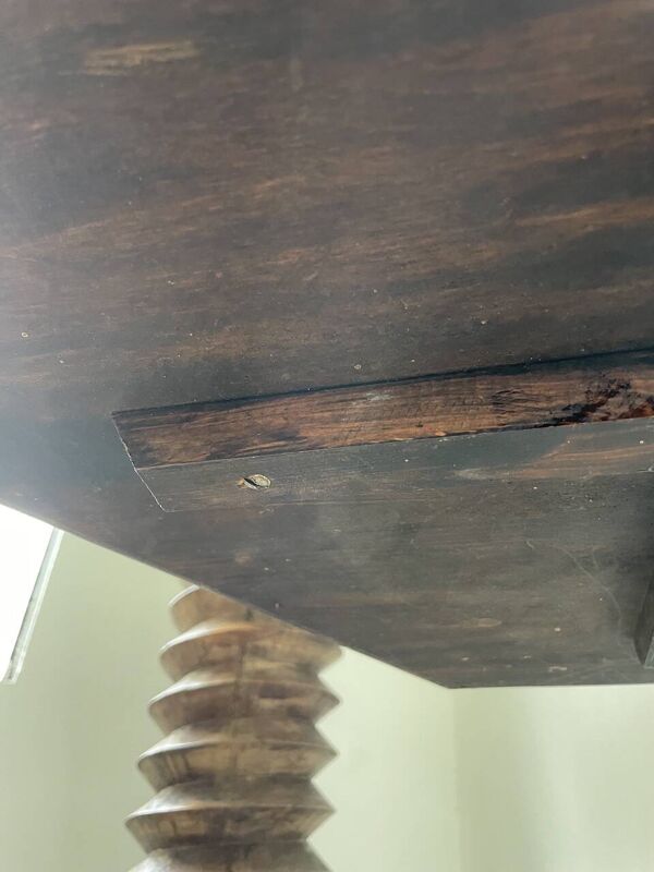 Guéridon 1900 pattes de lion