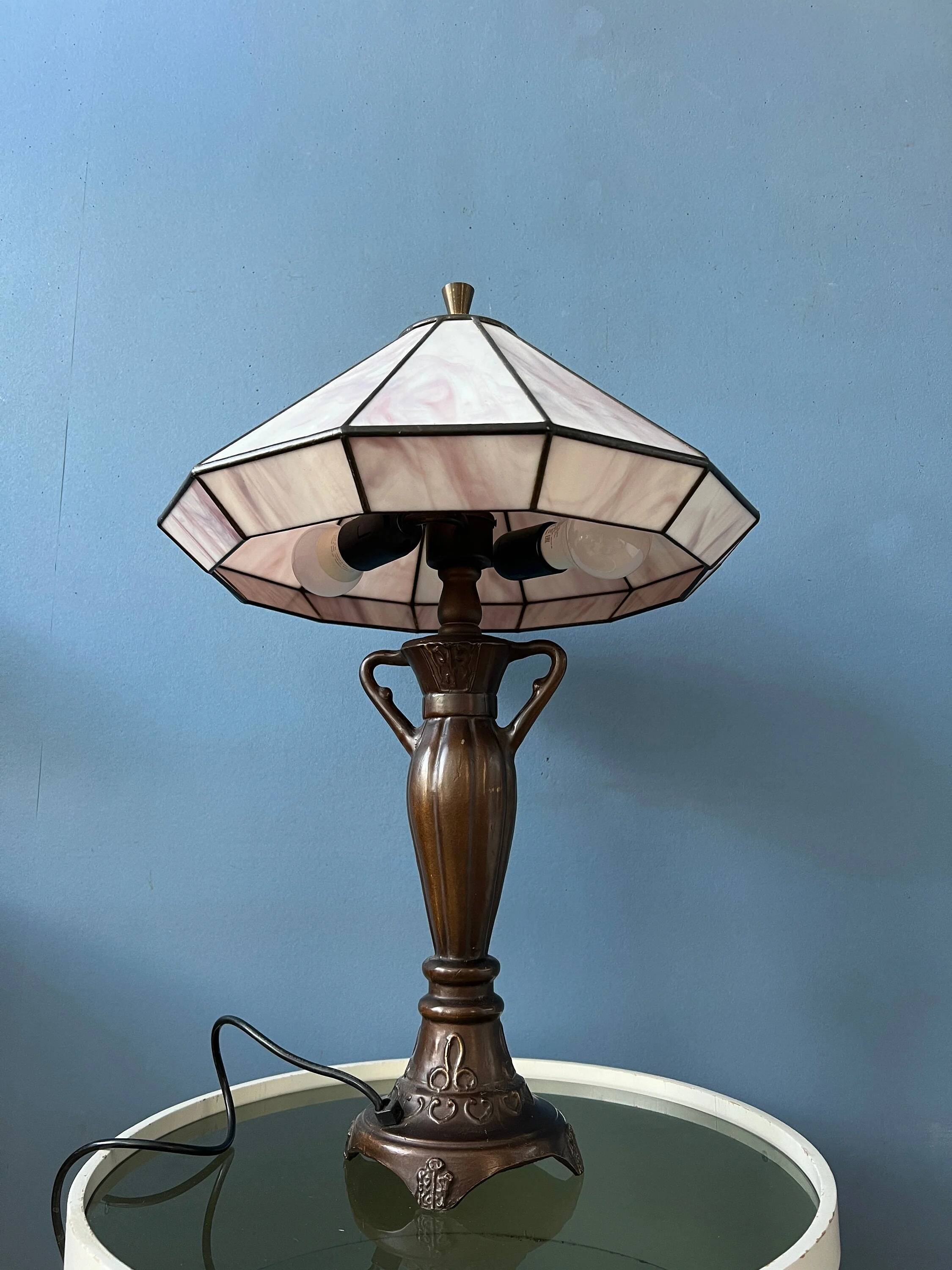 Lampe de table Tiffany Art déco en vitrail violet
