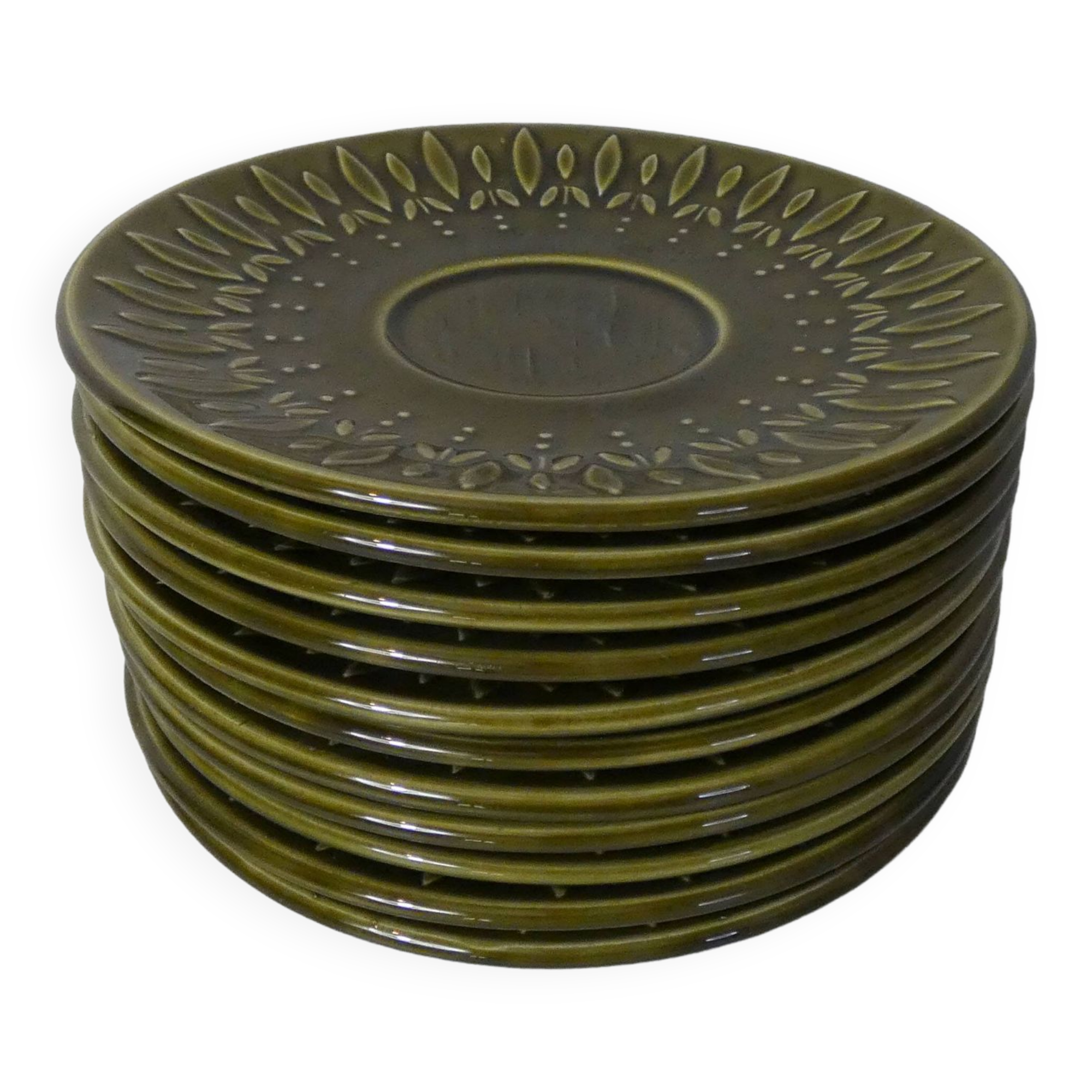 Sarreguemines 11 small plates in slip