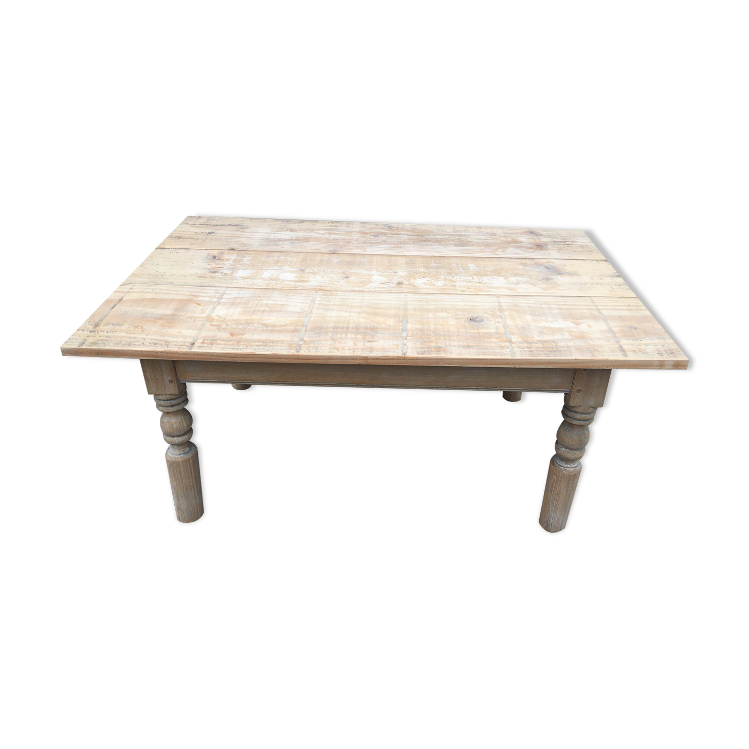 Farm table with cut feet