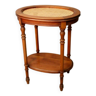 Oval cane flying table