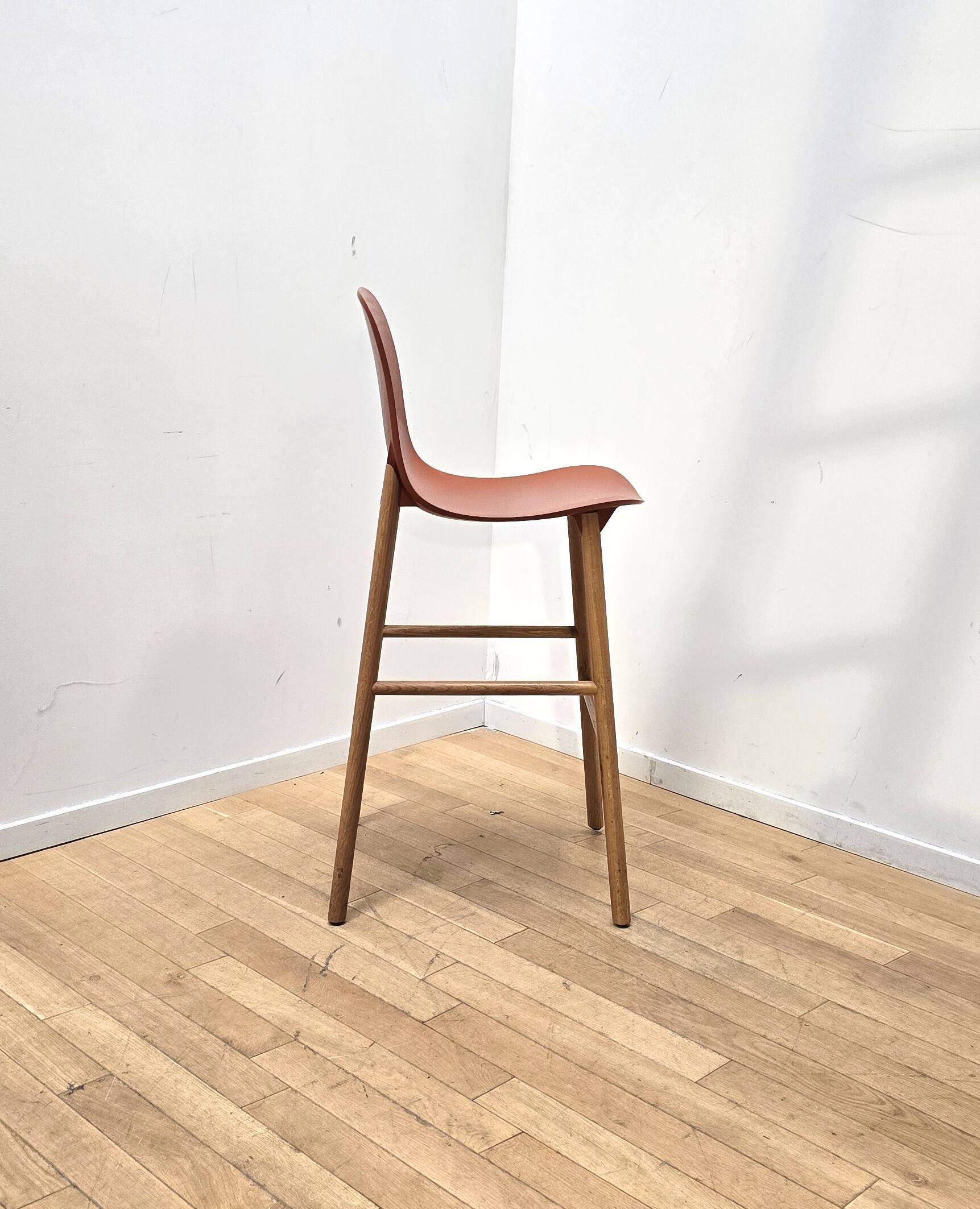 Sharky bar stool, Kristalia