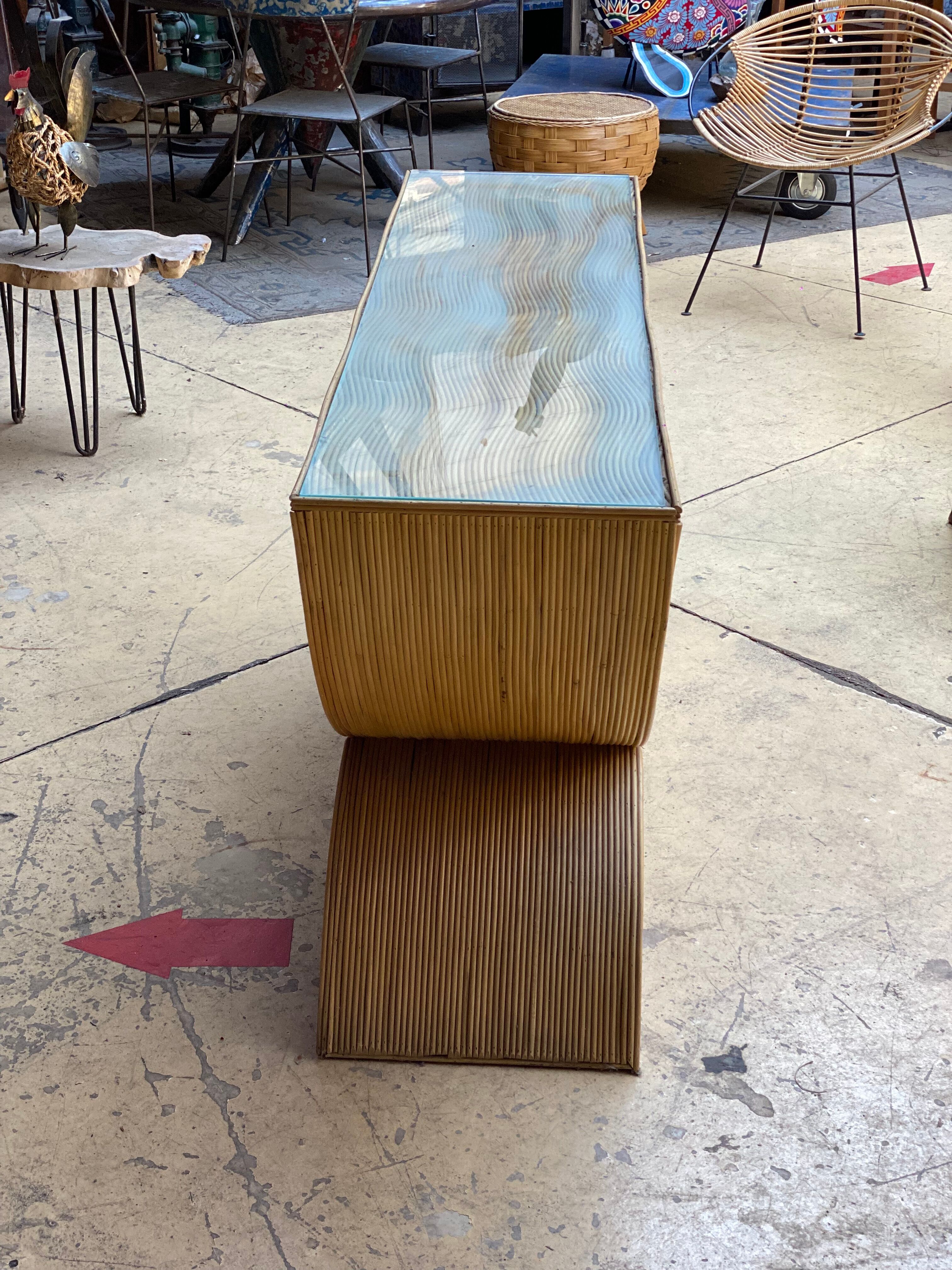 Rattan console Indonesia