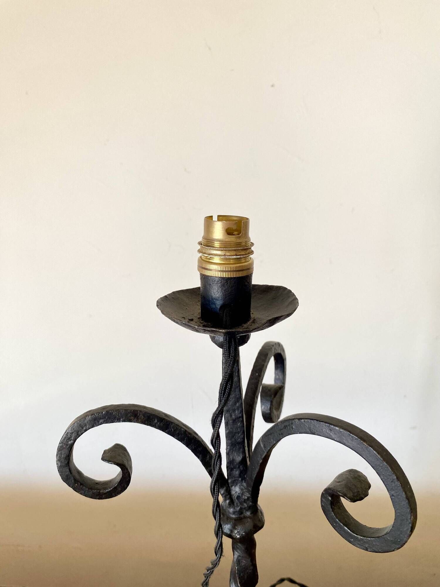 Wrought iron lamp, 2M fabric cable, conical lampshade