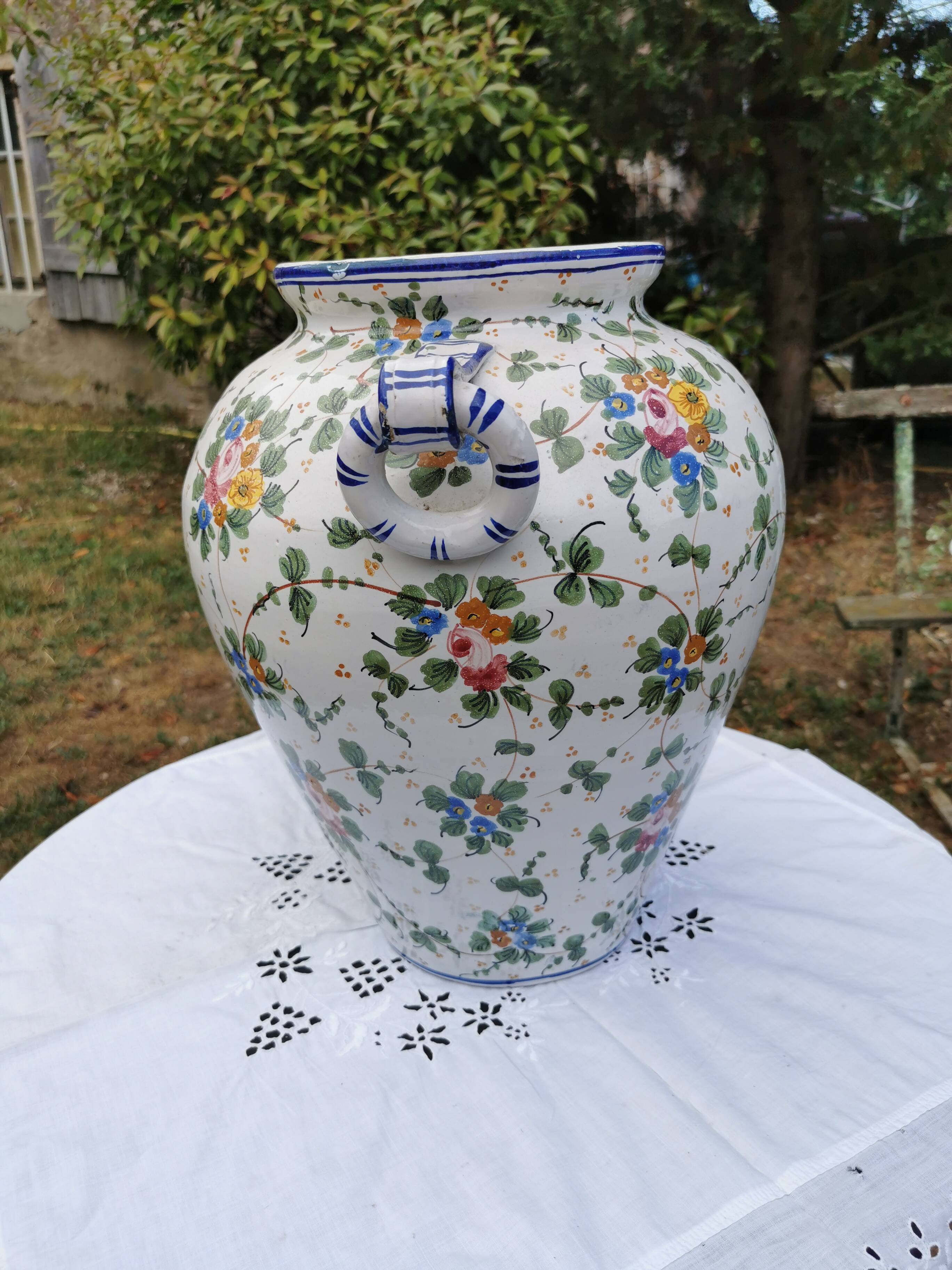 Ancien vase en faïence italy
