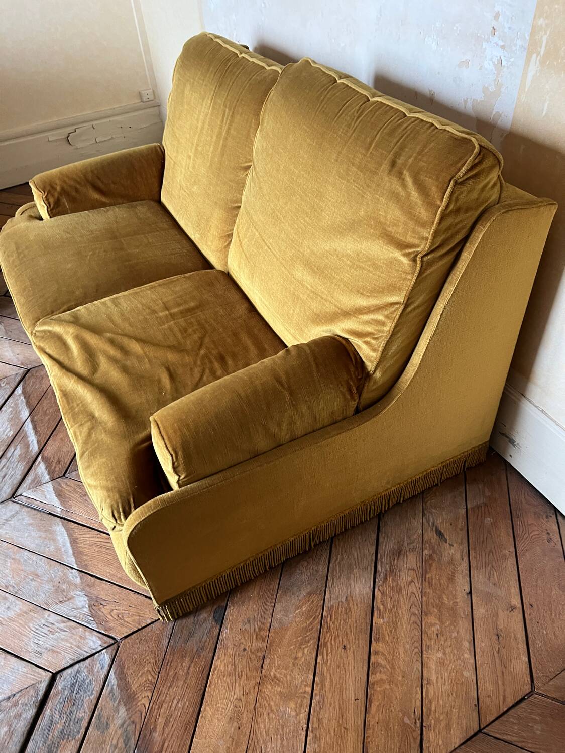 Vintage toad sofa