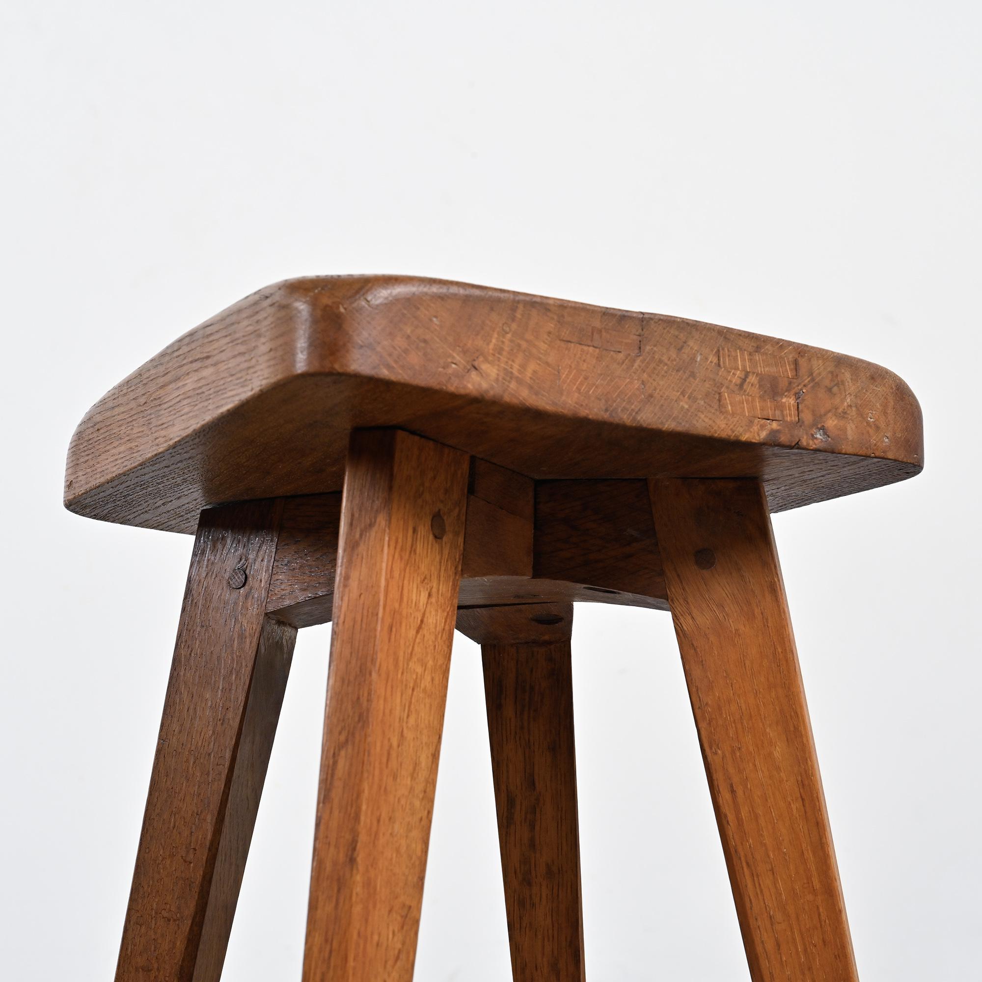 Solid oak stool, French craftsmanship, 1950s.