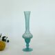 Vase soliflore en opaline bleu