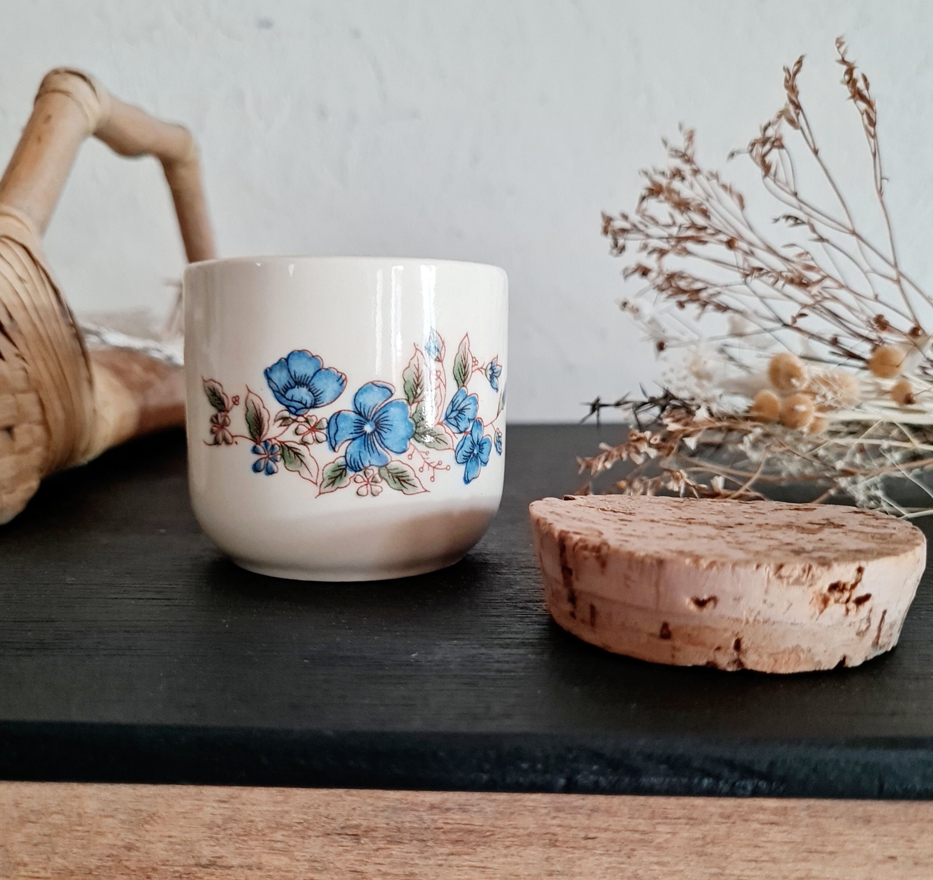 Porcelain flower pot