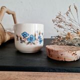 Porcelain flower pot