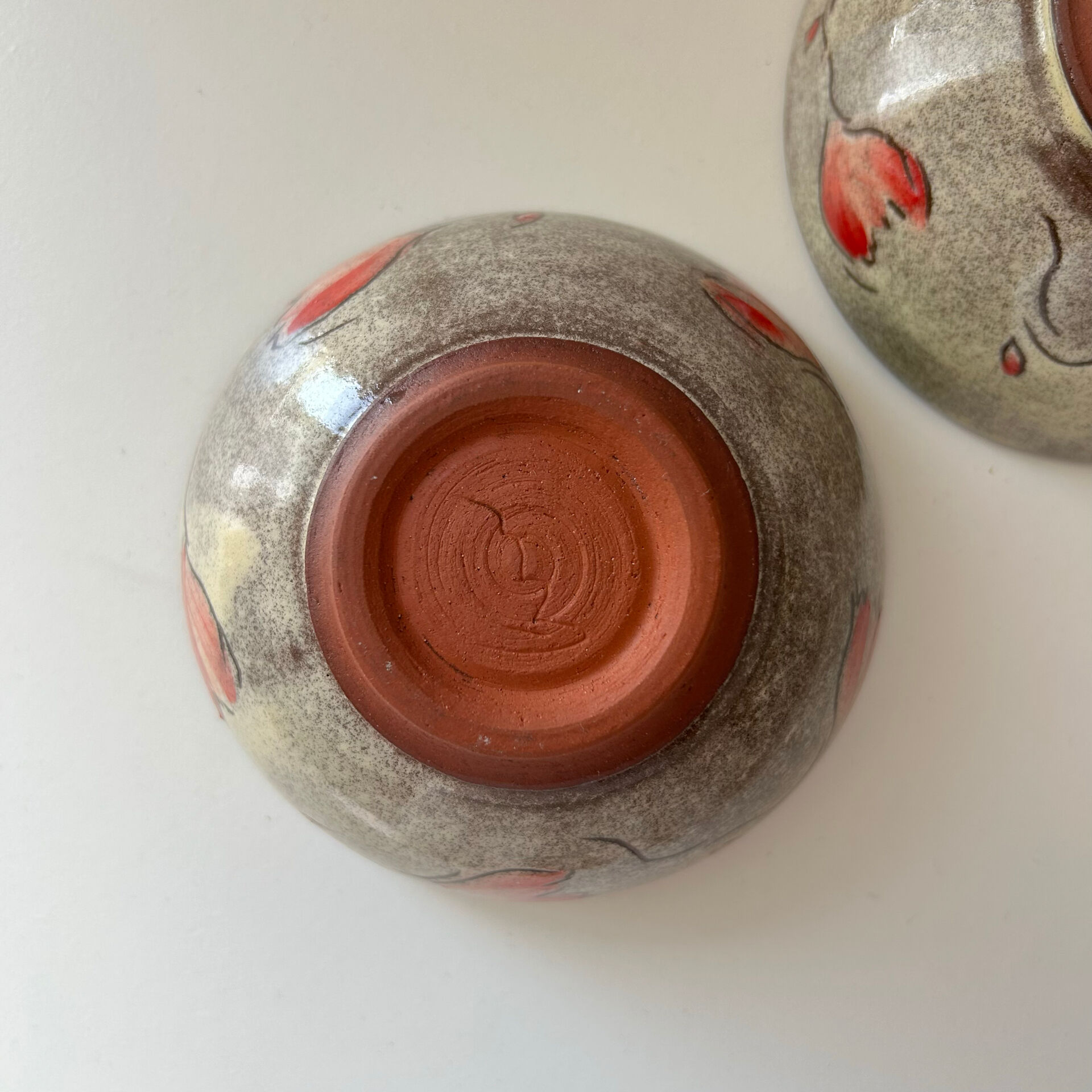 Pair of signed Japanese bowls