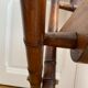 Lot de trois chaises d’officier pliantes bois et cuir