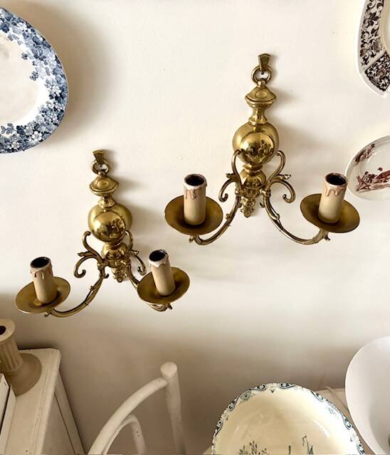 2 appliques murales 2 feux en laiton doré