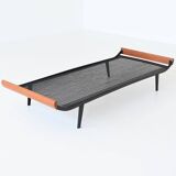 Dick Cordemeyer Lit de repos Cléopâtre en lin blanc Auping Pays-Bas 1954