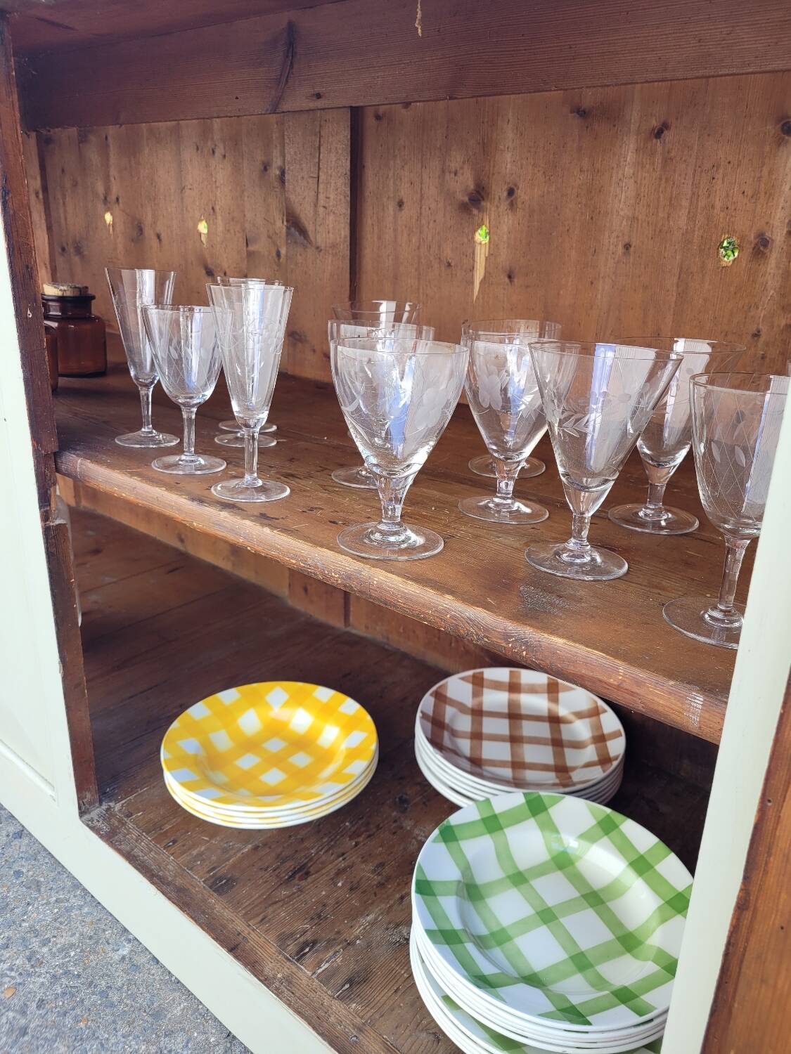 Grand buffet en bois massif