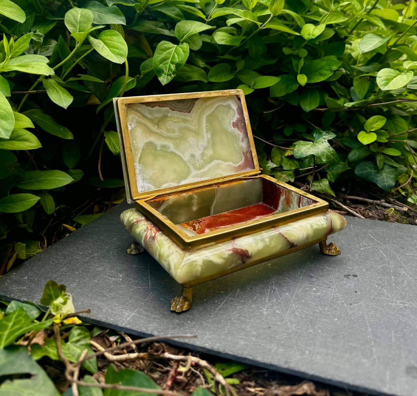 Ashtray, onyx box from the 1960s, vintage Italy.