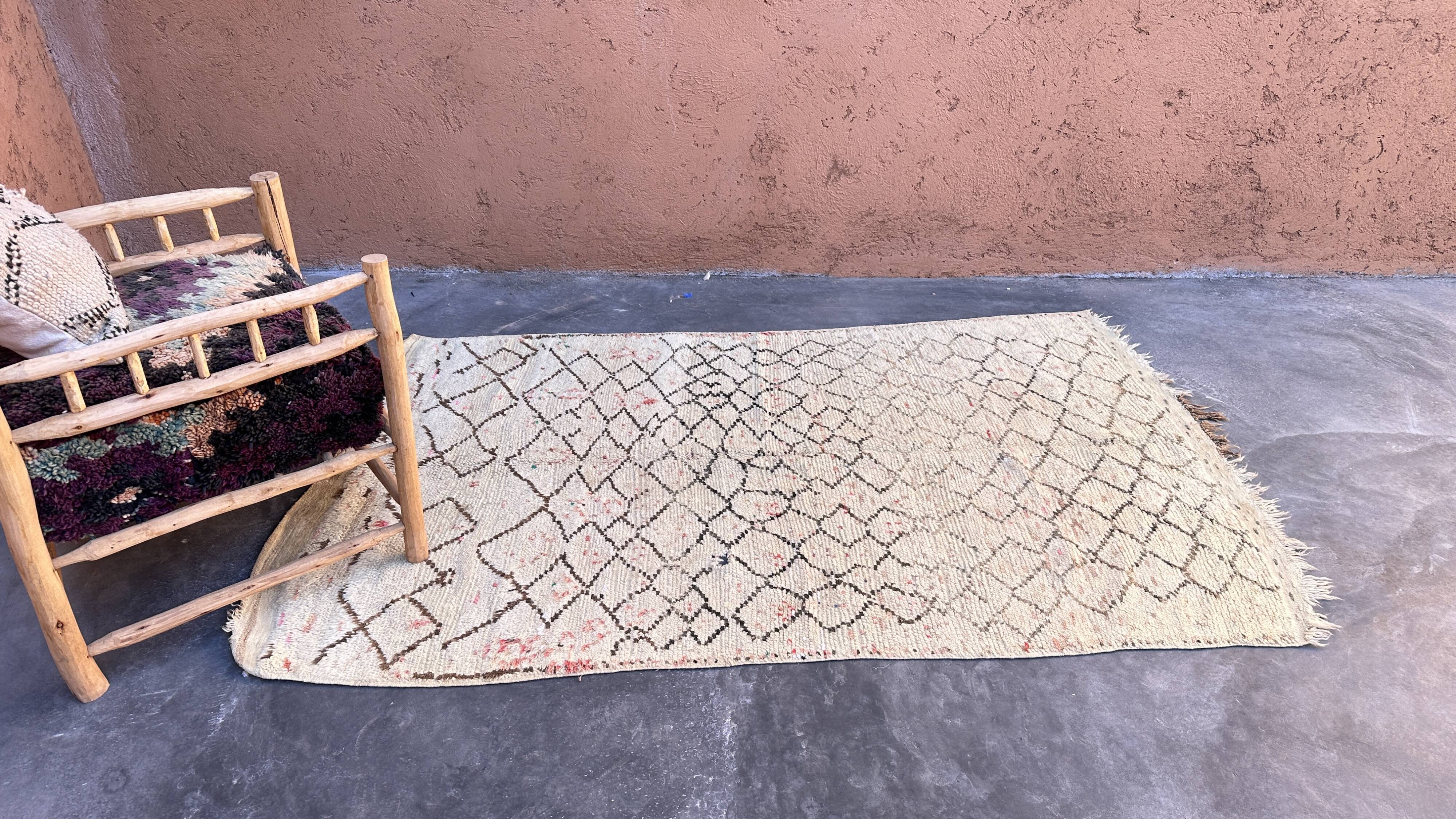 Moroccan carpet - 141 x 226 cm