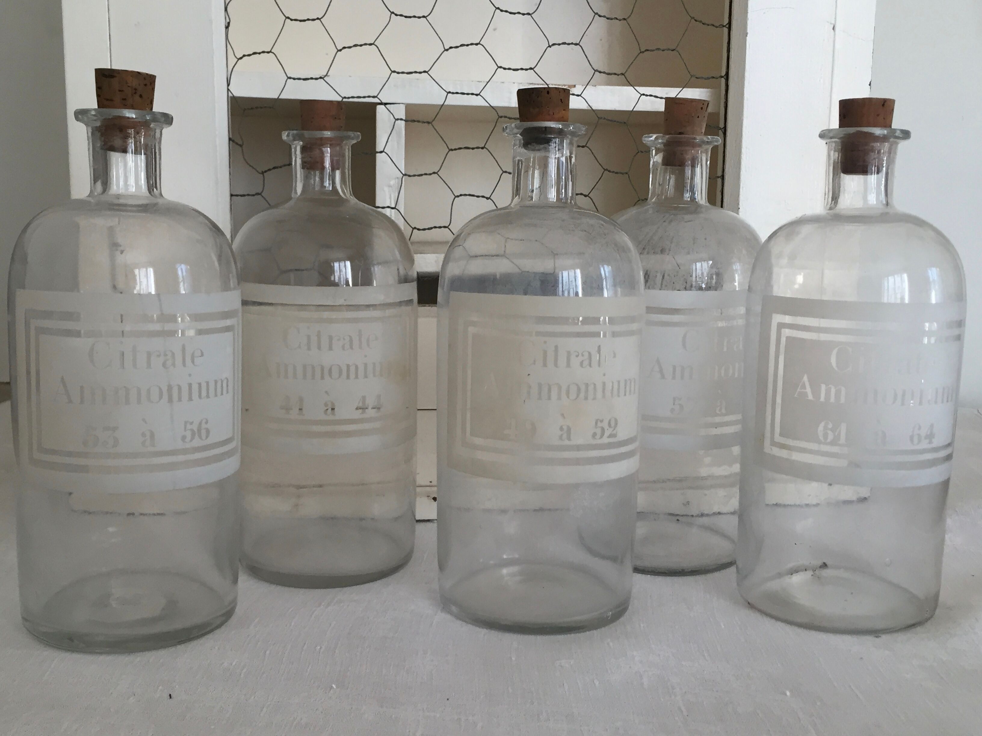 Lot of 5 vials of apothecary, Ammonium citrate