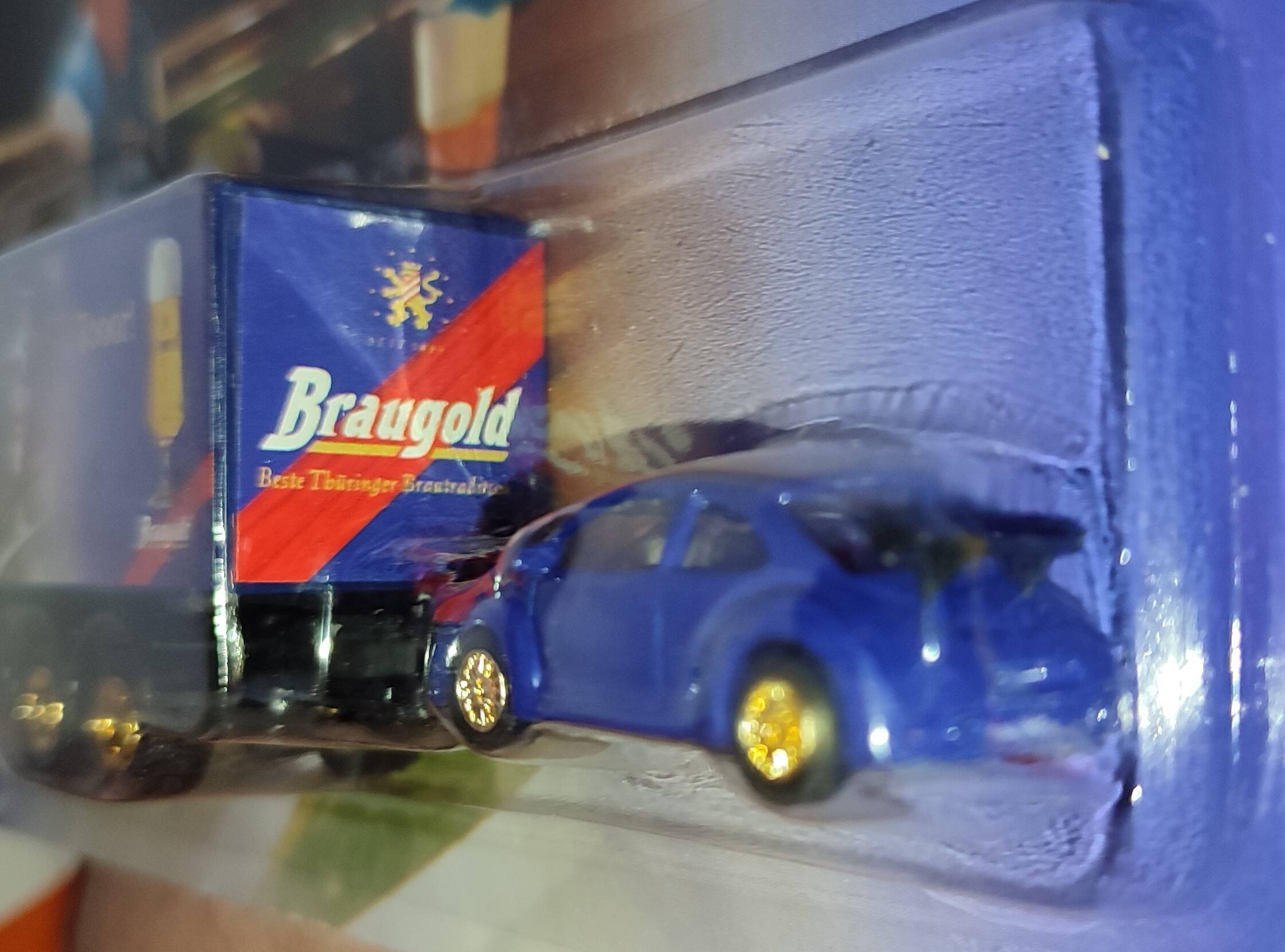 MAN Truck & Volkswagen Beetle