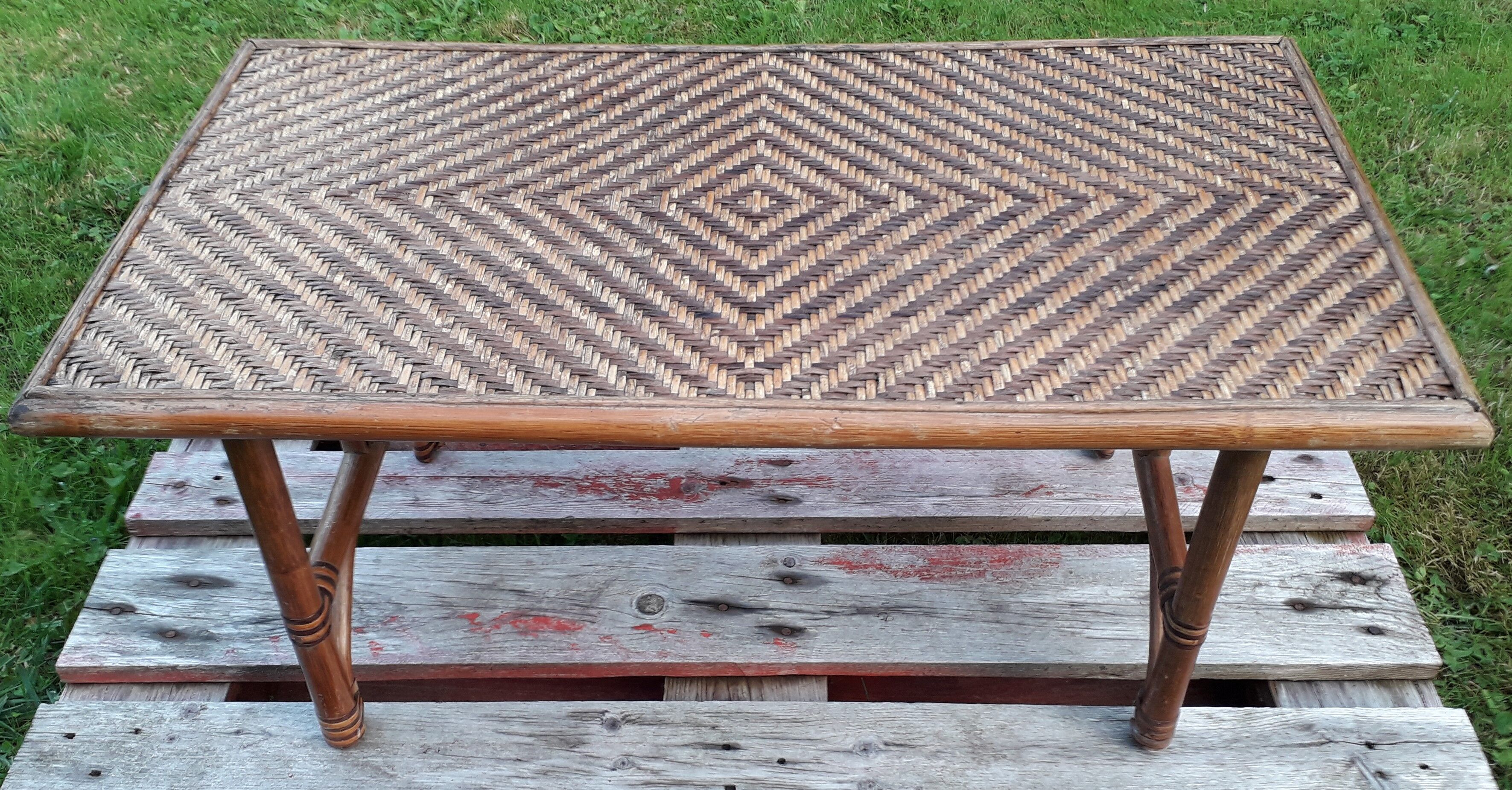 Rattan folding coffee table