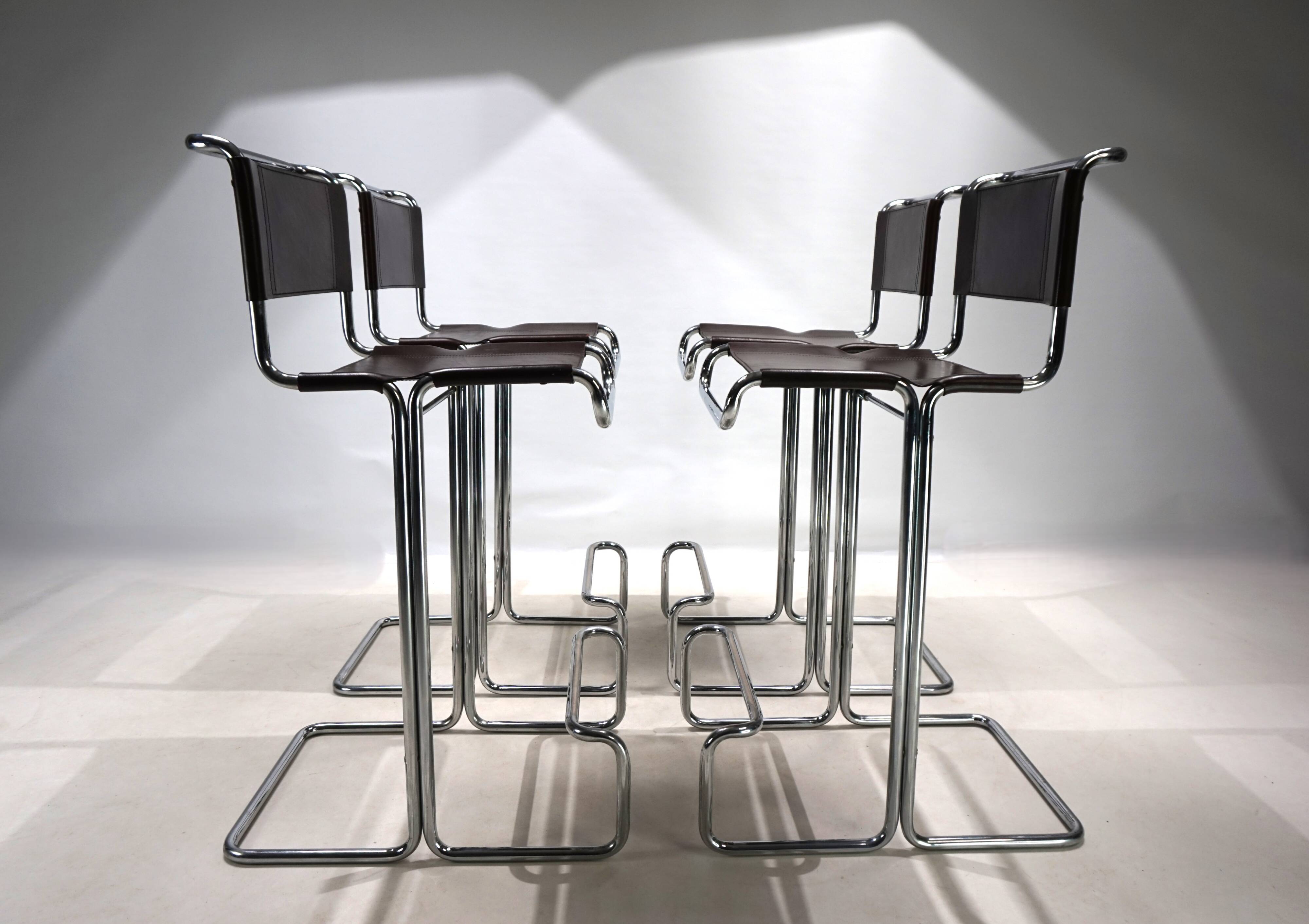 Ensemble de 4 tabourets de bar en acier tubulaire Linea Veam, 1960