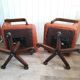 Paire de fauteuils pivotant havane vintage Italie
