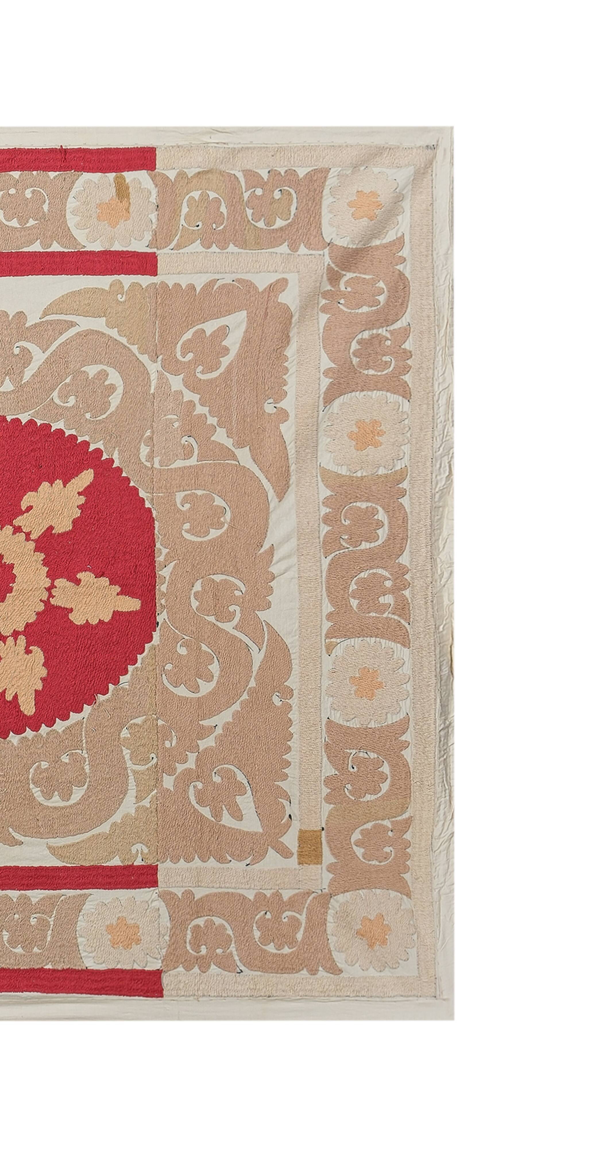 Hand knotted rug, vintage turkish rug 135x142 cm