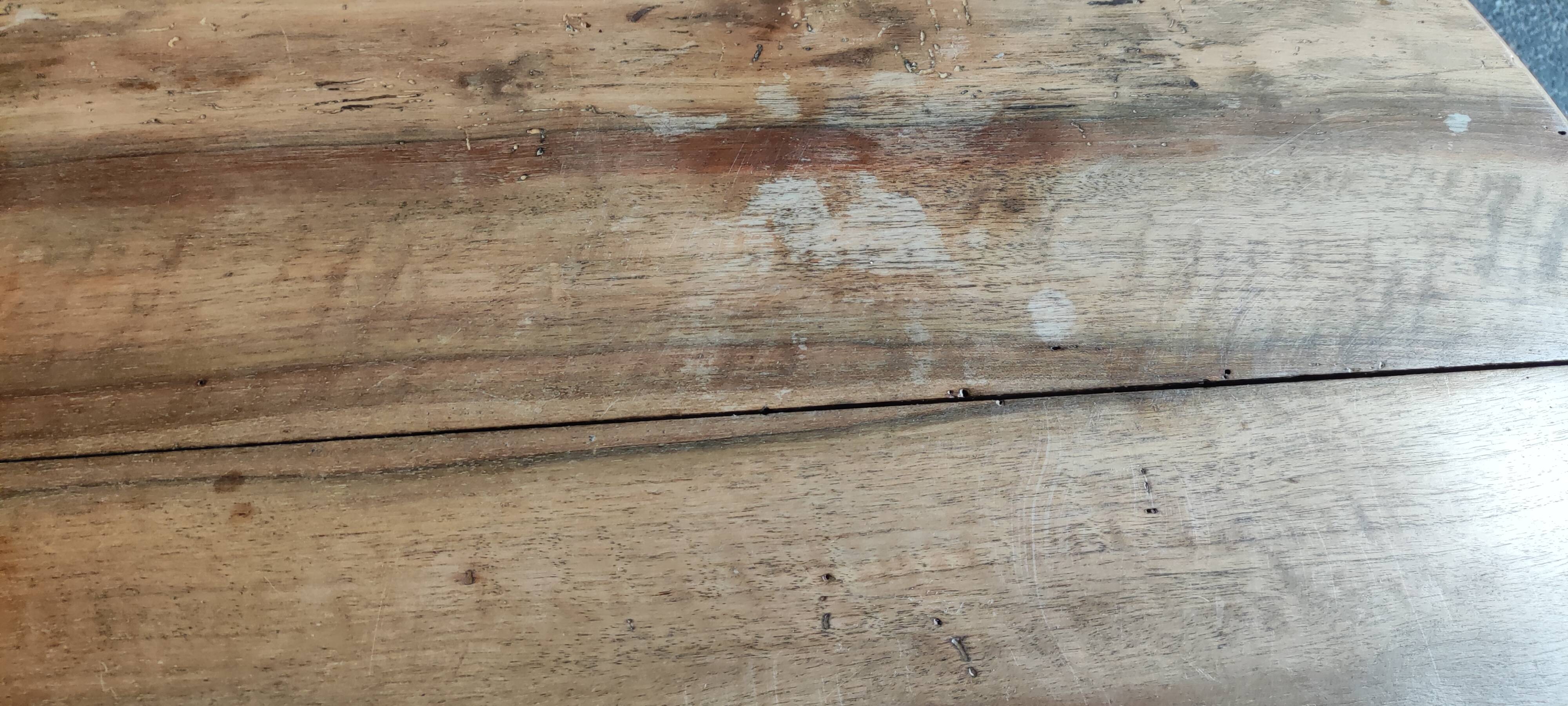 Louis Philippe table, 3 extensions, walnut tray