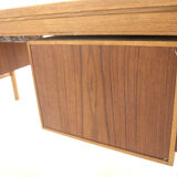 Scandinavian teak desk, Göran Strand, Lelångs Möbelfabrik, Sweden, 1950
