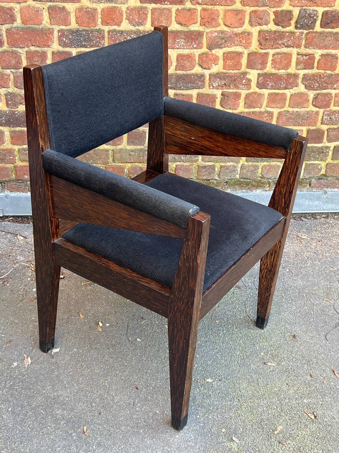 Vintage Armchair from the 70s/80s in wenge with black fabric, handmade.